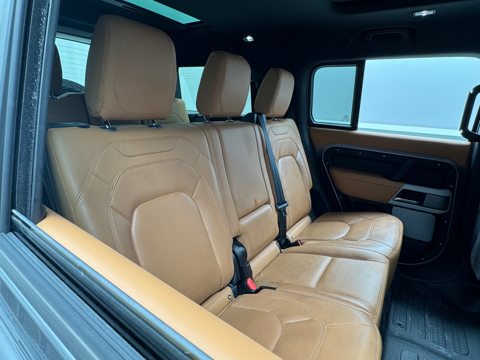 Thumbnail: 2023 Land Rover Defender - 5