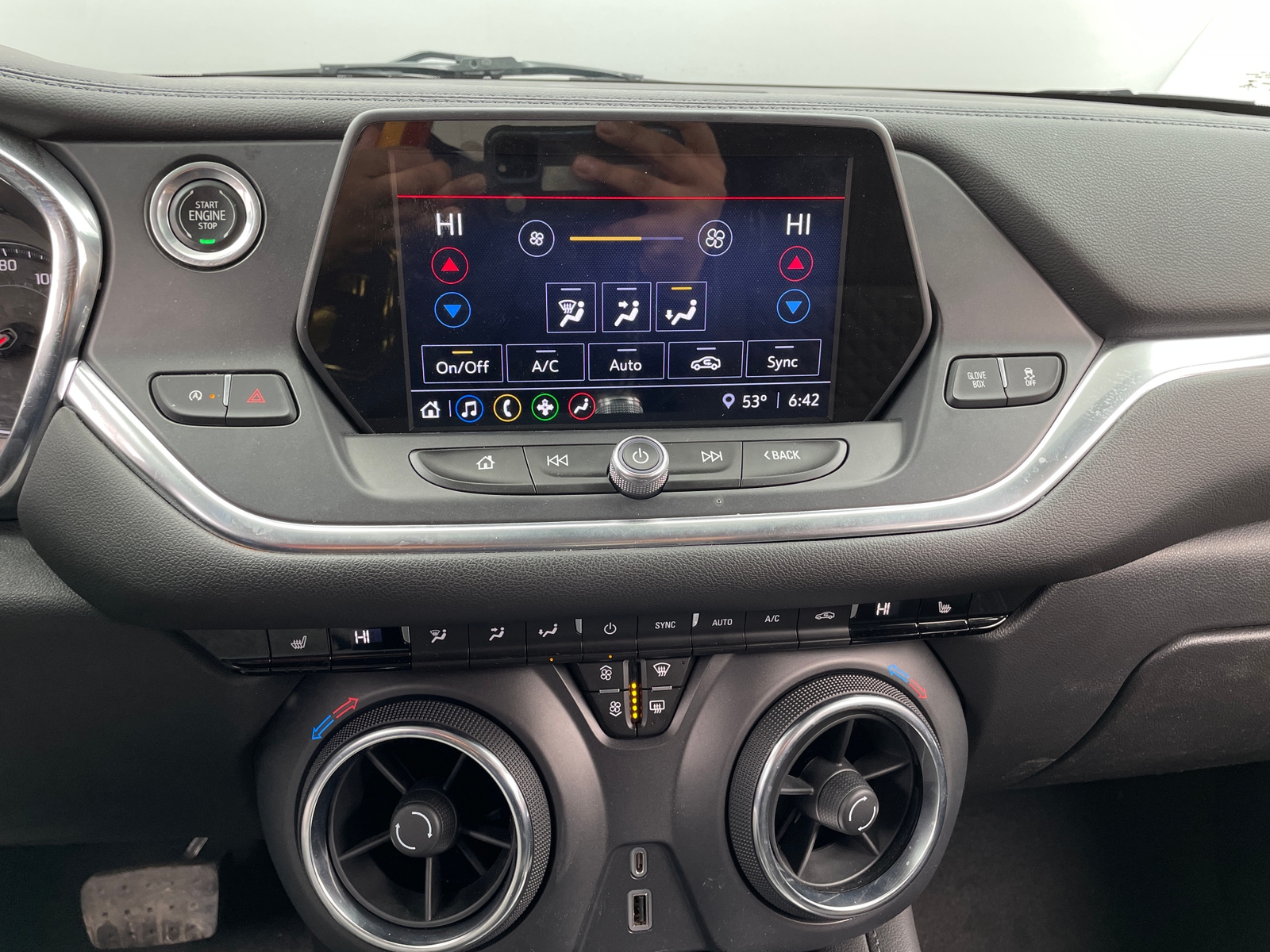 Thumbnail: 2021 Chevrolet Blazer - 4