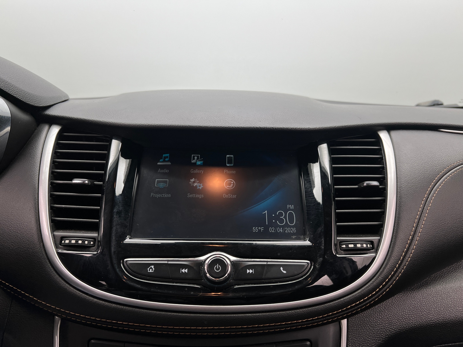 Thumbnail: 2017 Chevrolet Trax - 4