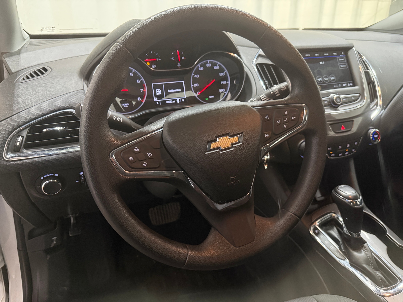 Thumbnail: 2019 Chevrolet Cruze - 5