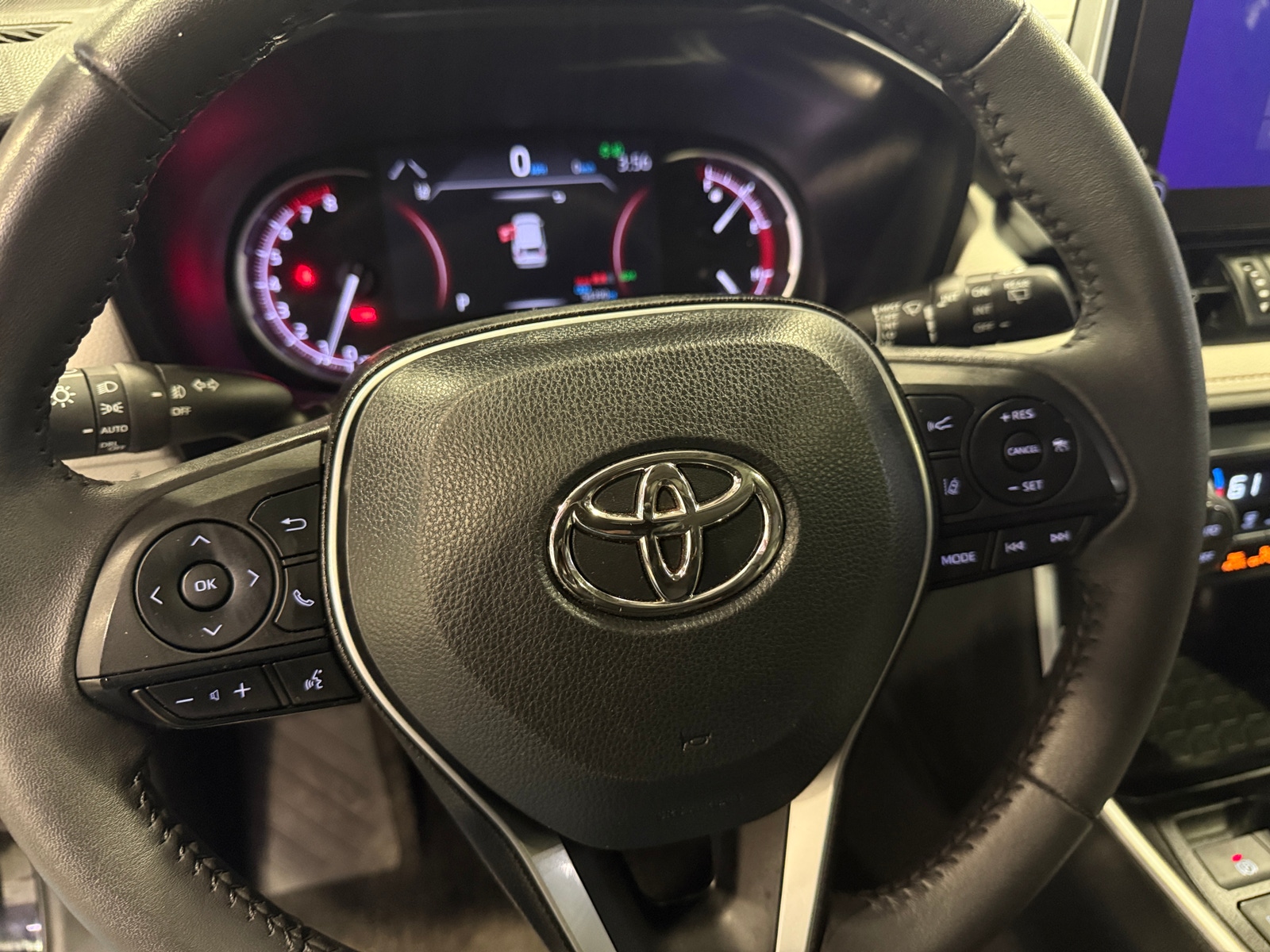 Thumbnail: 2023 Toyota RAV4 - 4