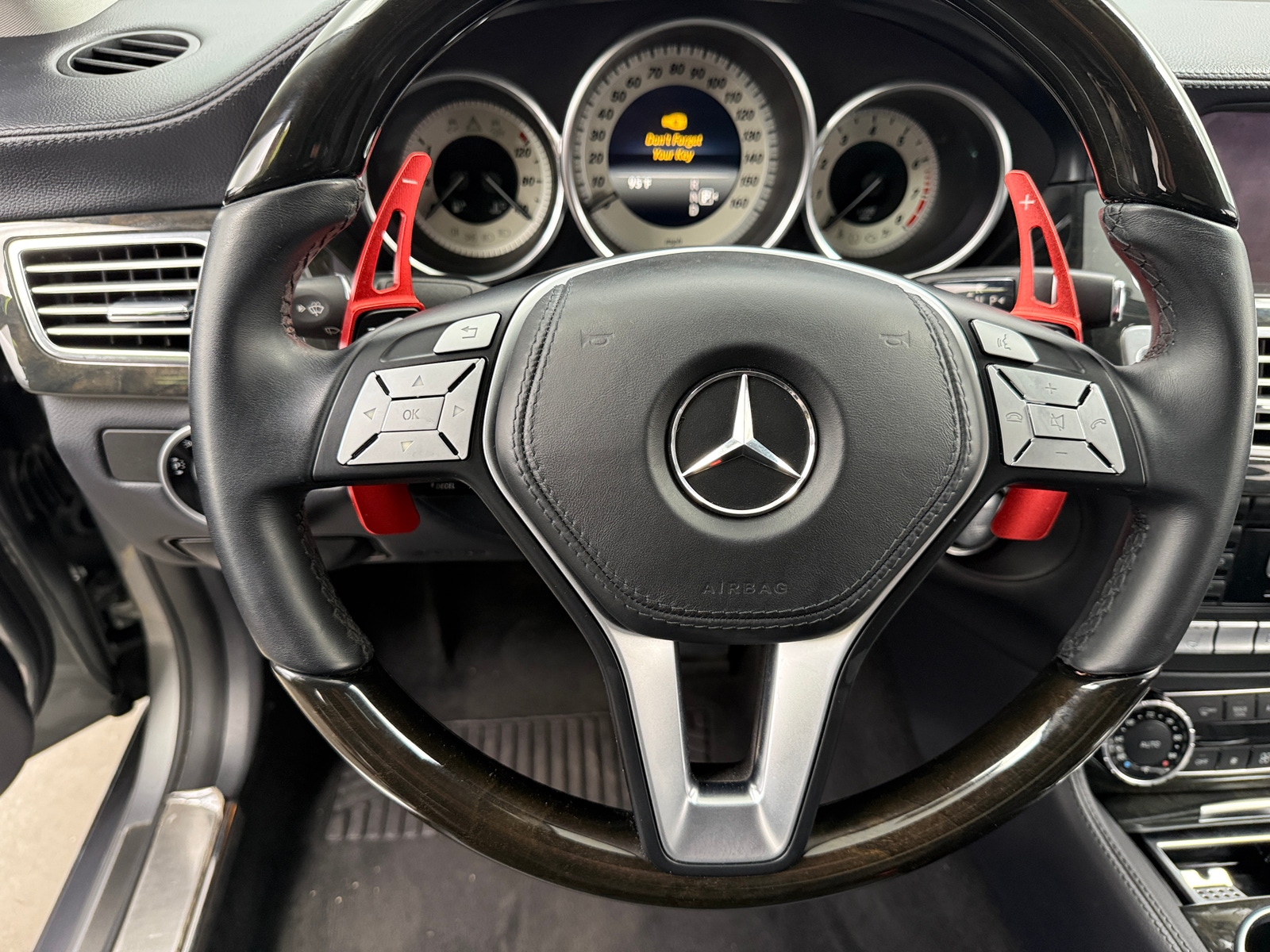 Thumbnail: 2014 Mercedes-Benz CLS - 4