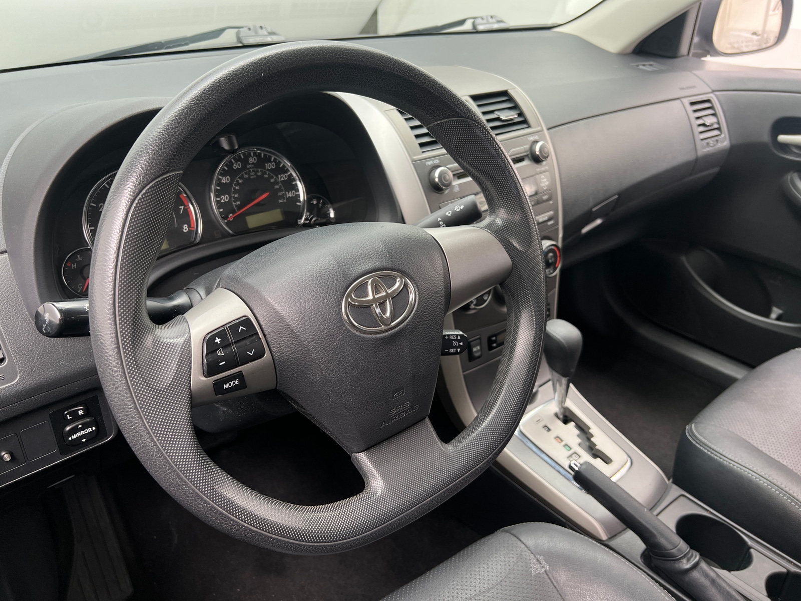 Thumbnail: 2011 Toyota Corolla - 5