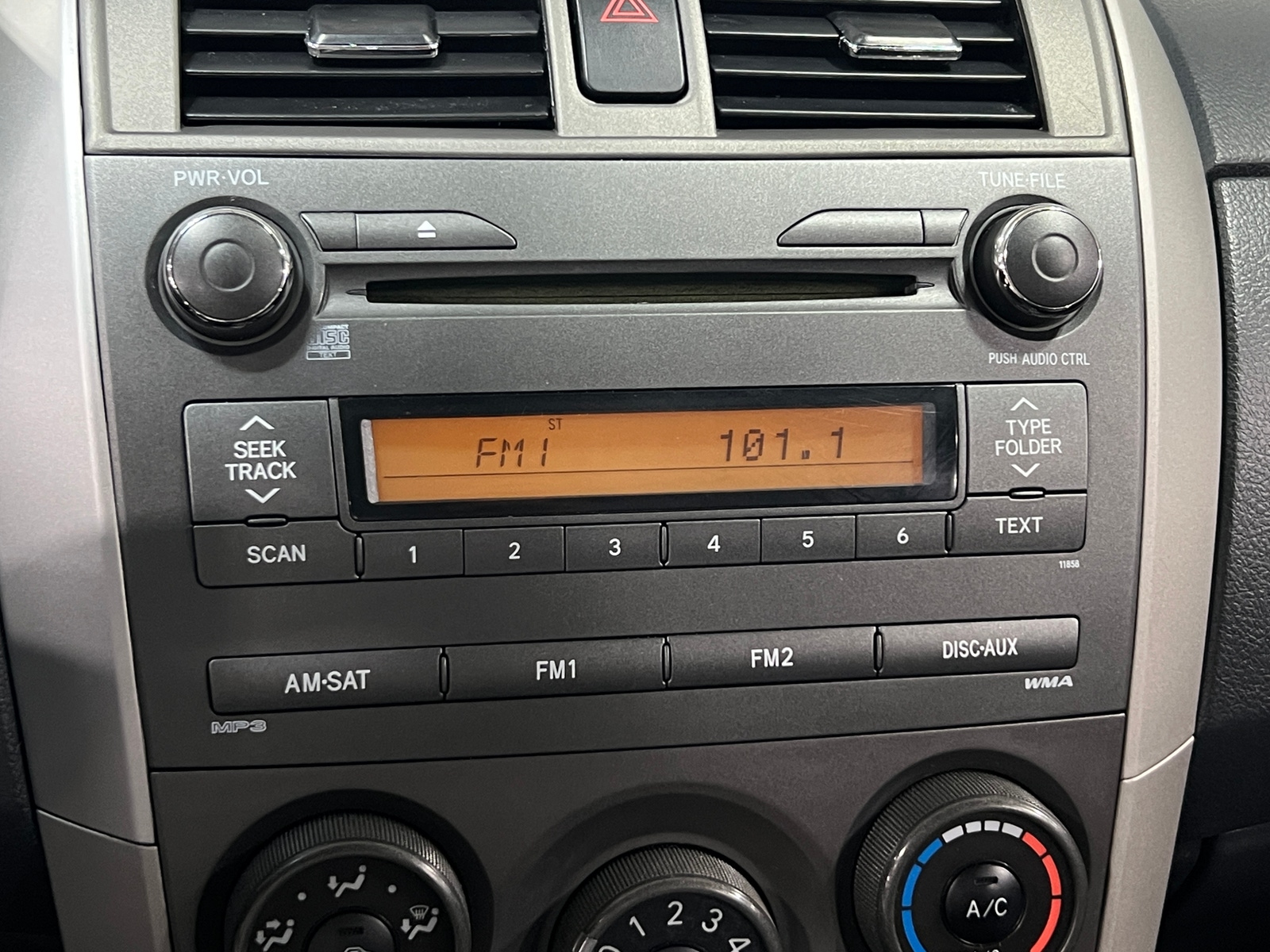 Thumbnail: 2011 Toyota Corolla - 4