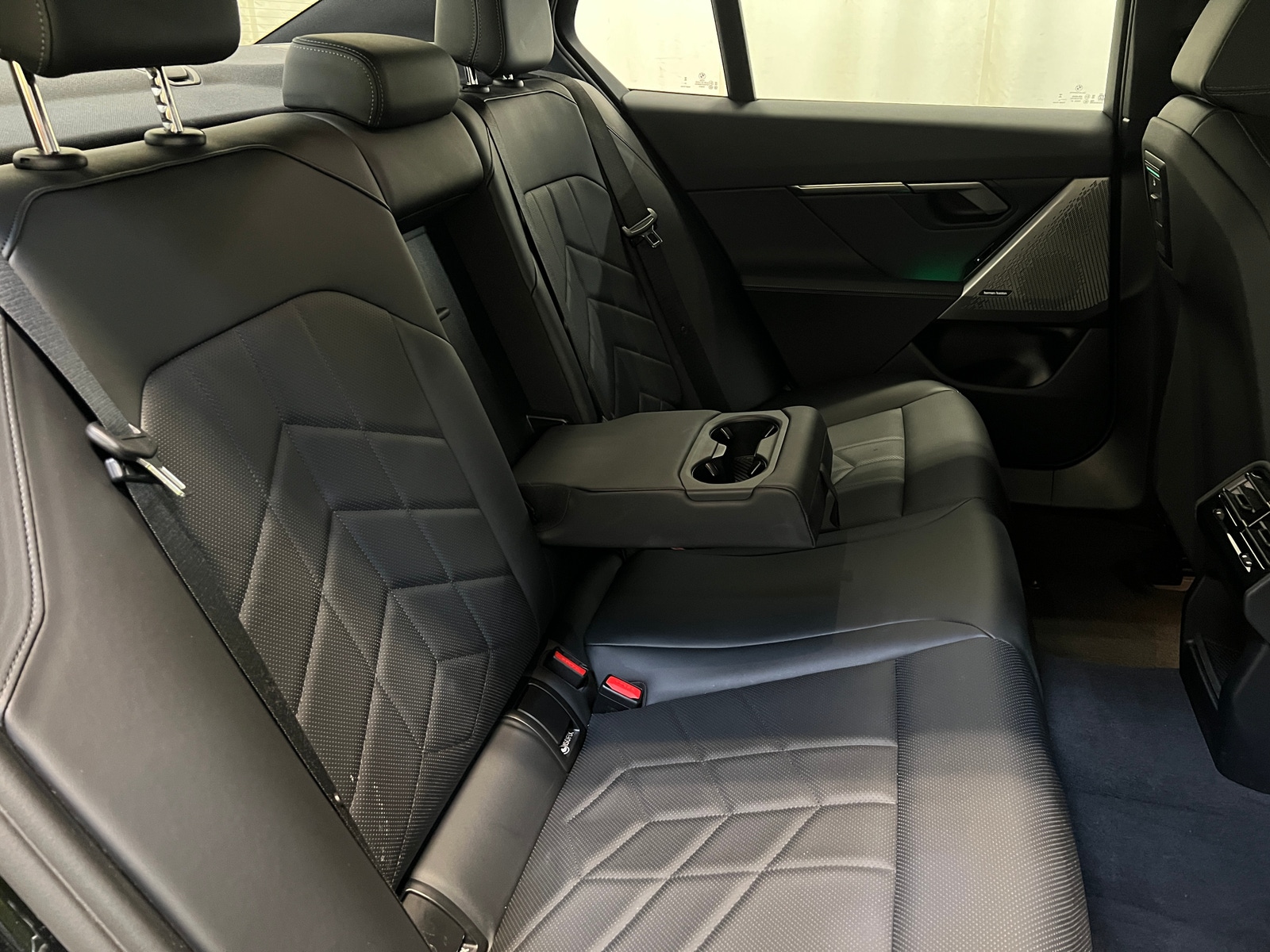 Thumbnail: 2026 BMW 5 Series - 5