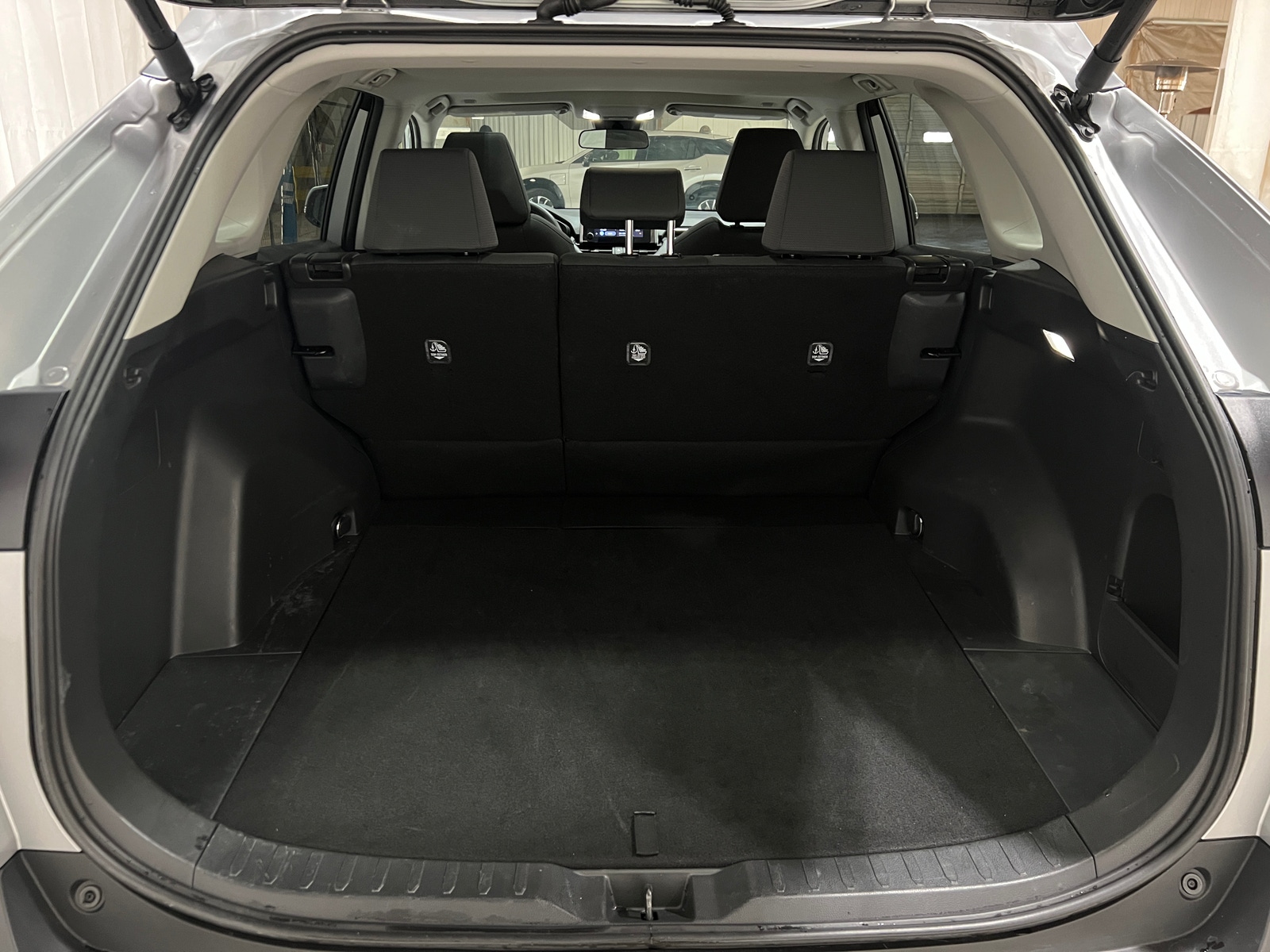 Thumbnail: 2025 Toyota RAV4 - 7