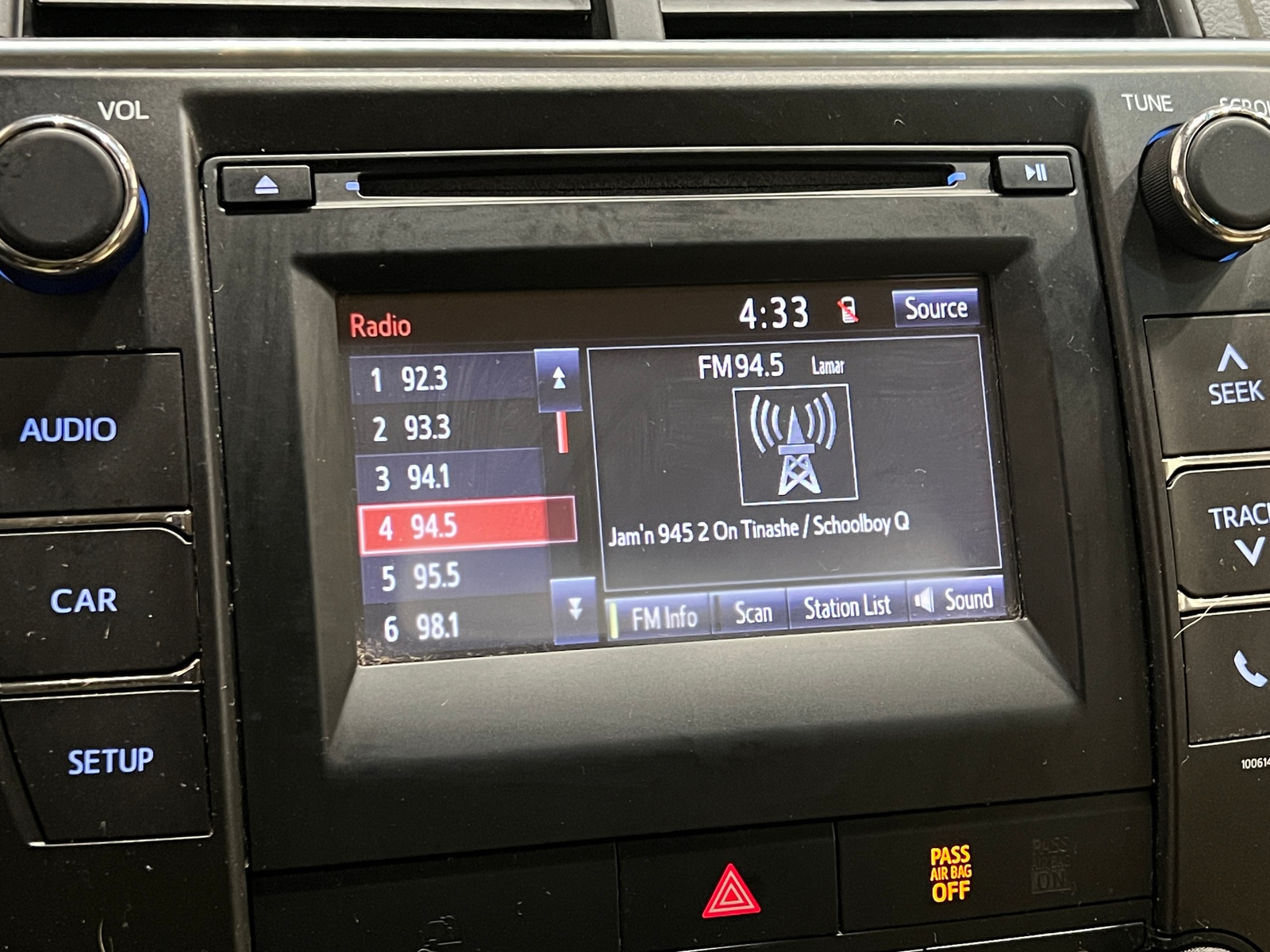 Thumbnail: 2017 Toyota Camry - 4