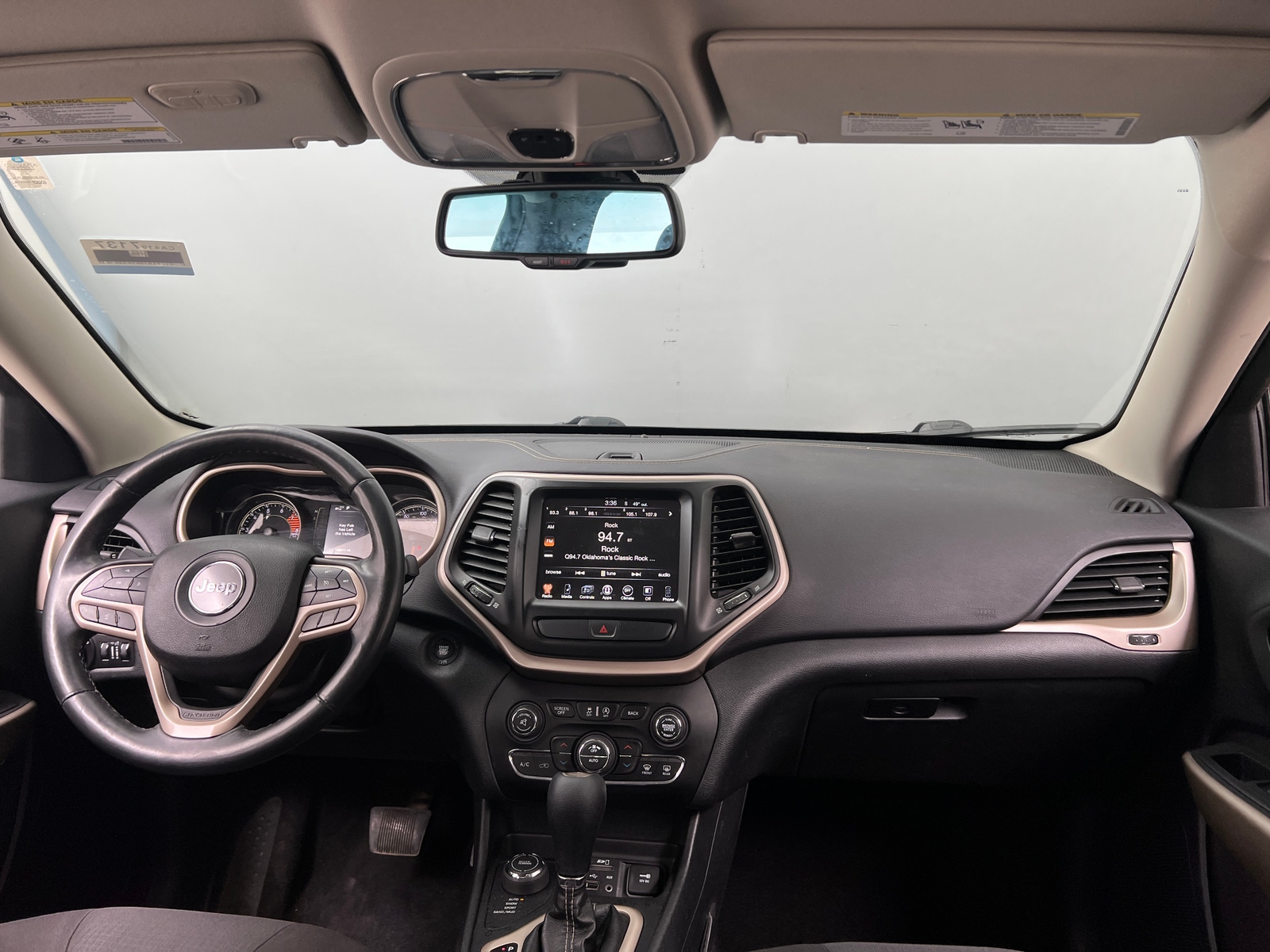 Thumbnail: 2017 Jeep Cherokee - 3