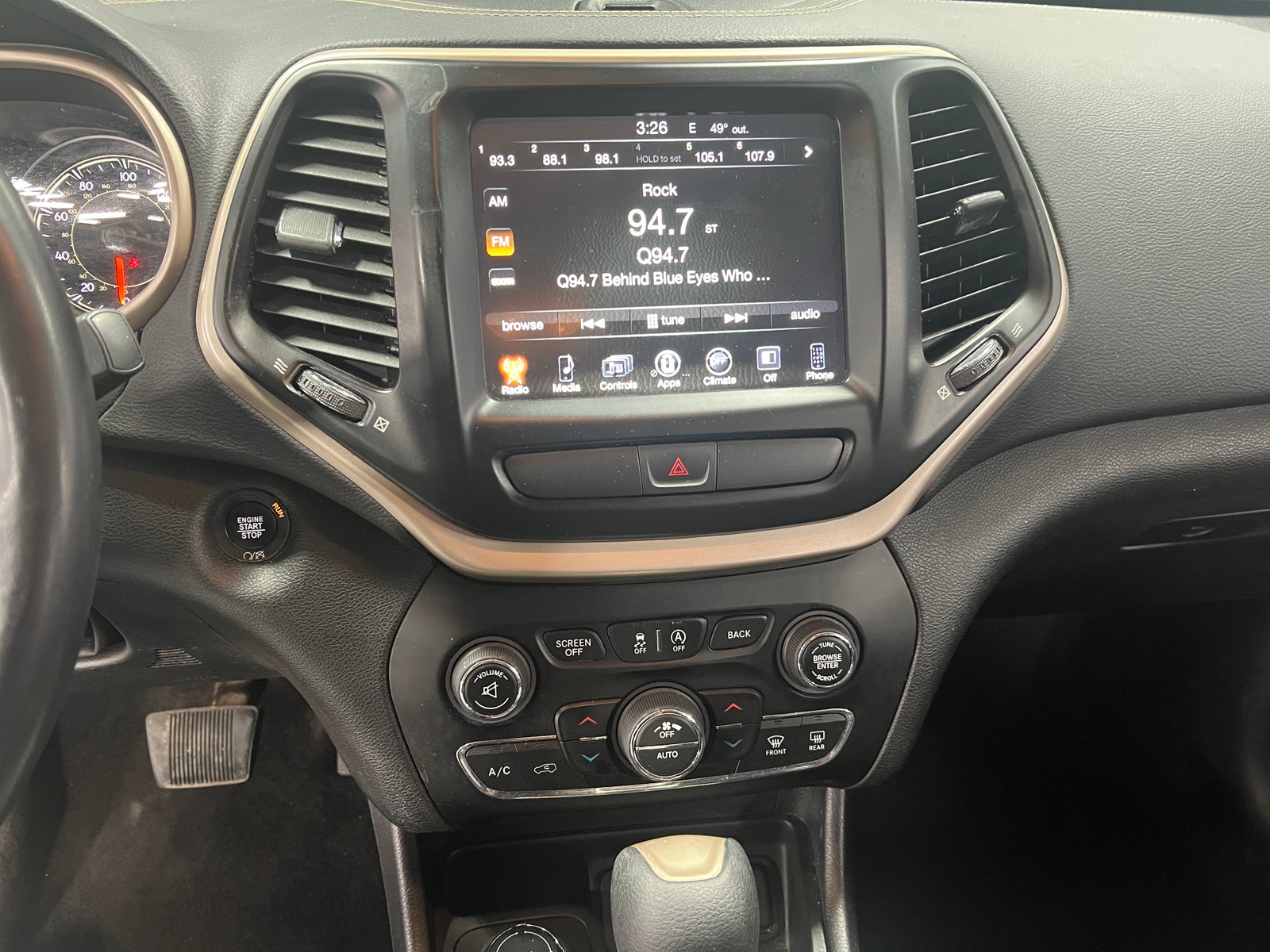 Thumbnail: 2017 Jeep Cherokee - 4