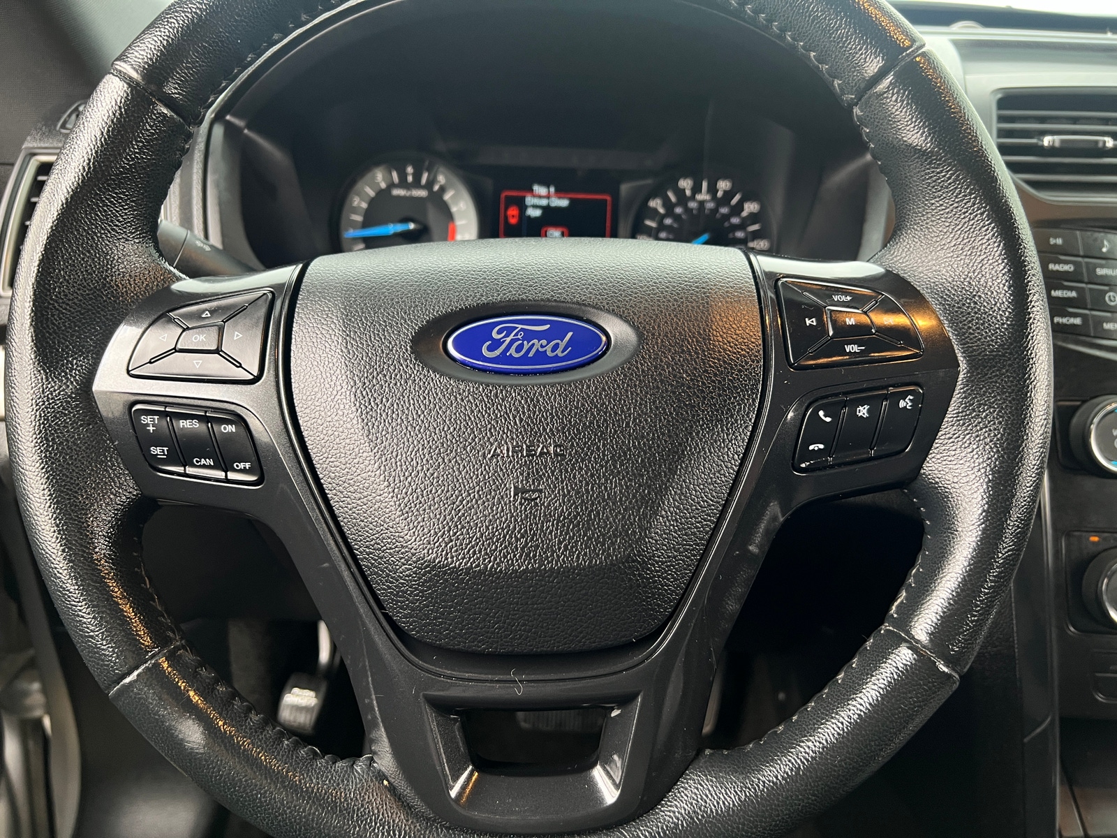 Thumbnail: 2018 Ford Explorer - 5