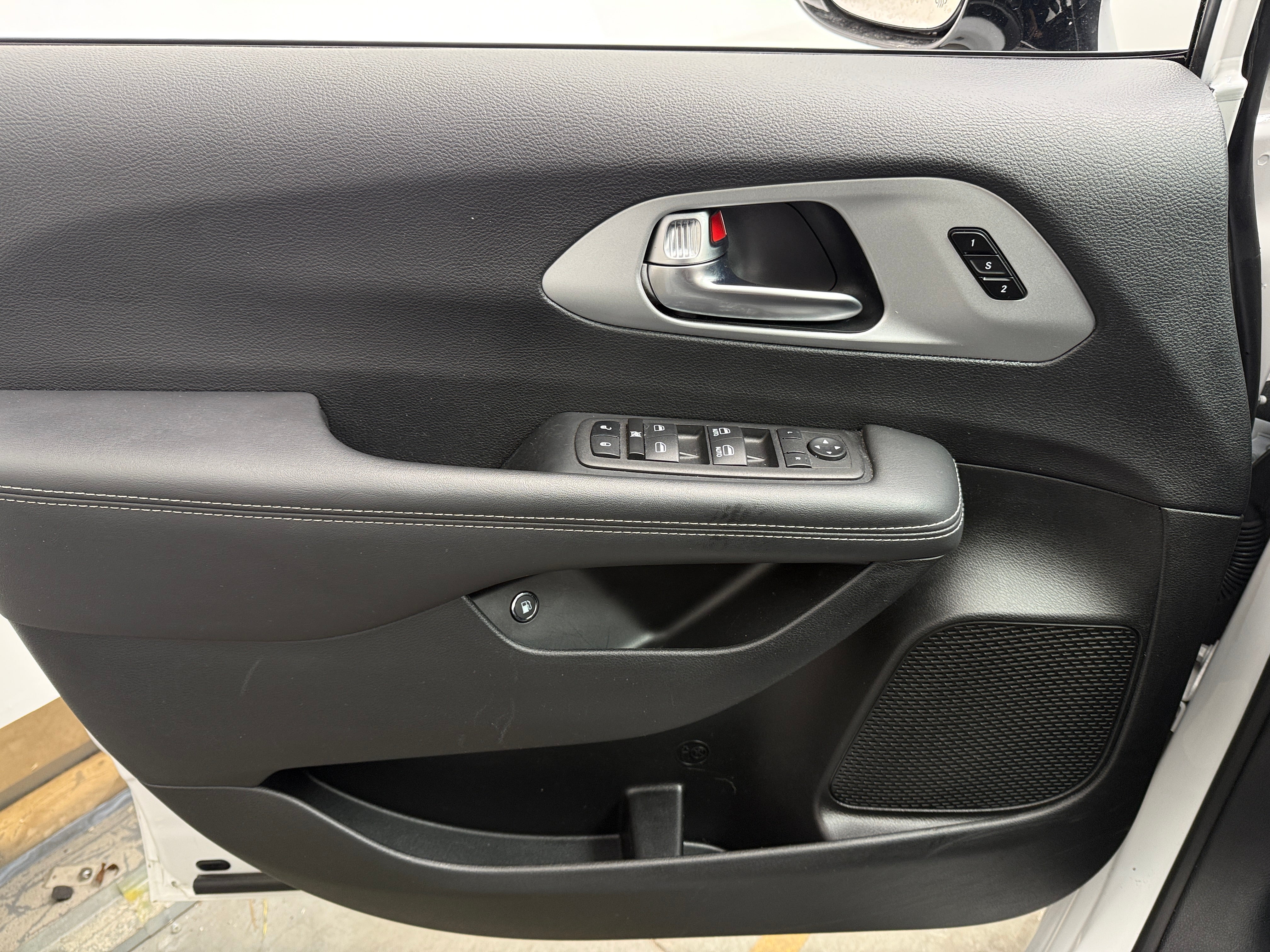 2024 Chrysler Pacifica PHEV