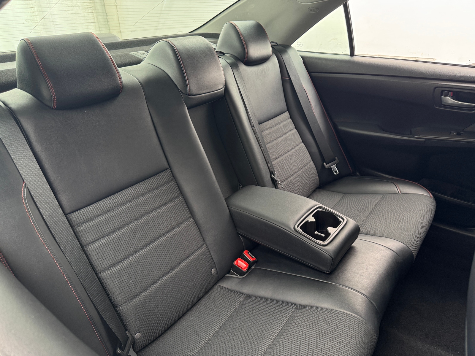 Thumbnail: 2017 Toyota Camry - 6