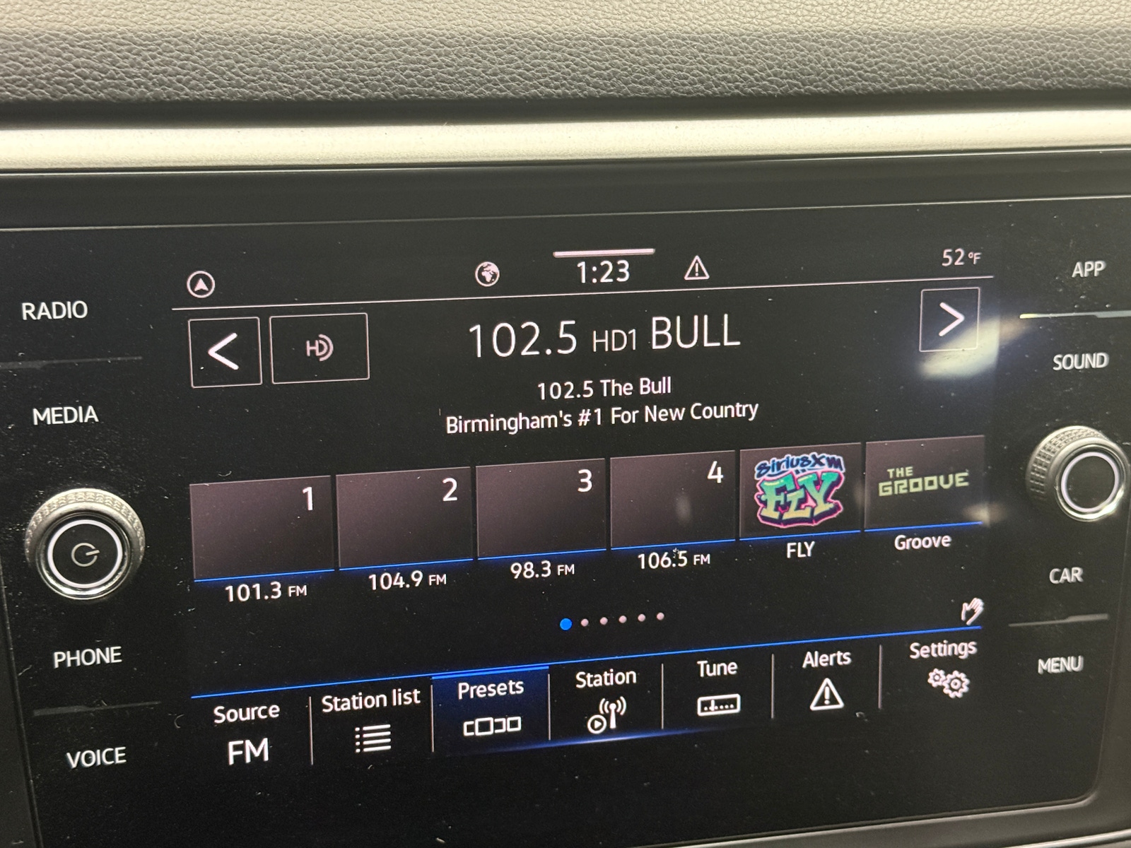 Thumbnail: 2021 Volkswagen Atlas - 3