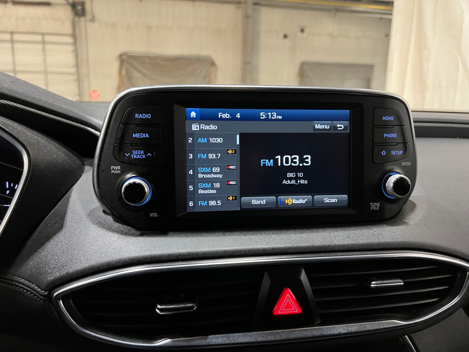 Thumbnail: 2019 Hyundai Santa Fe - 4