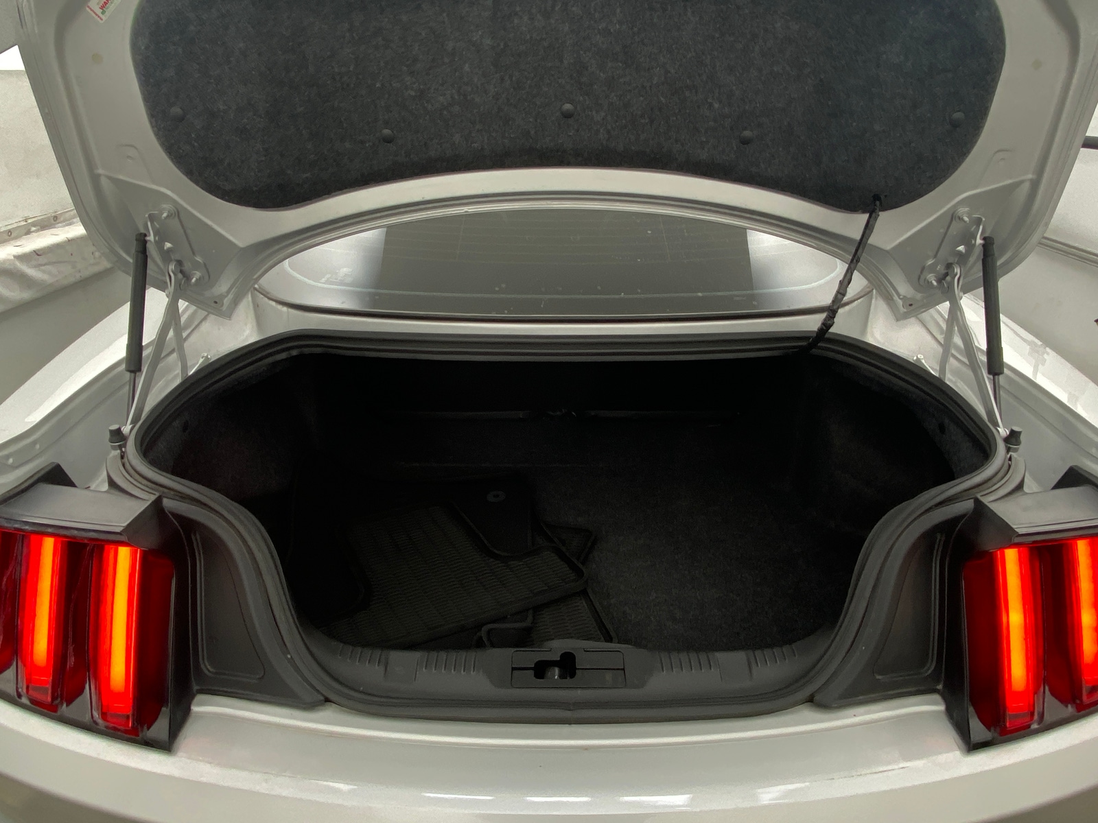 Thumbnail: 2015 Ford Mustang - 5