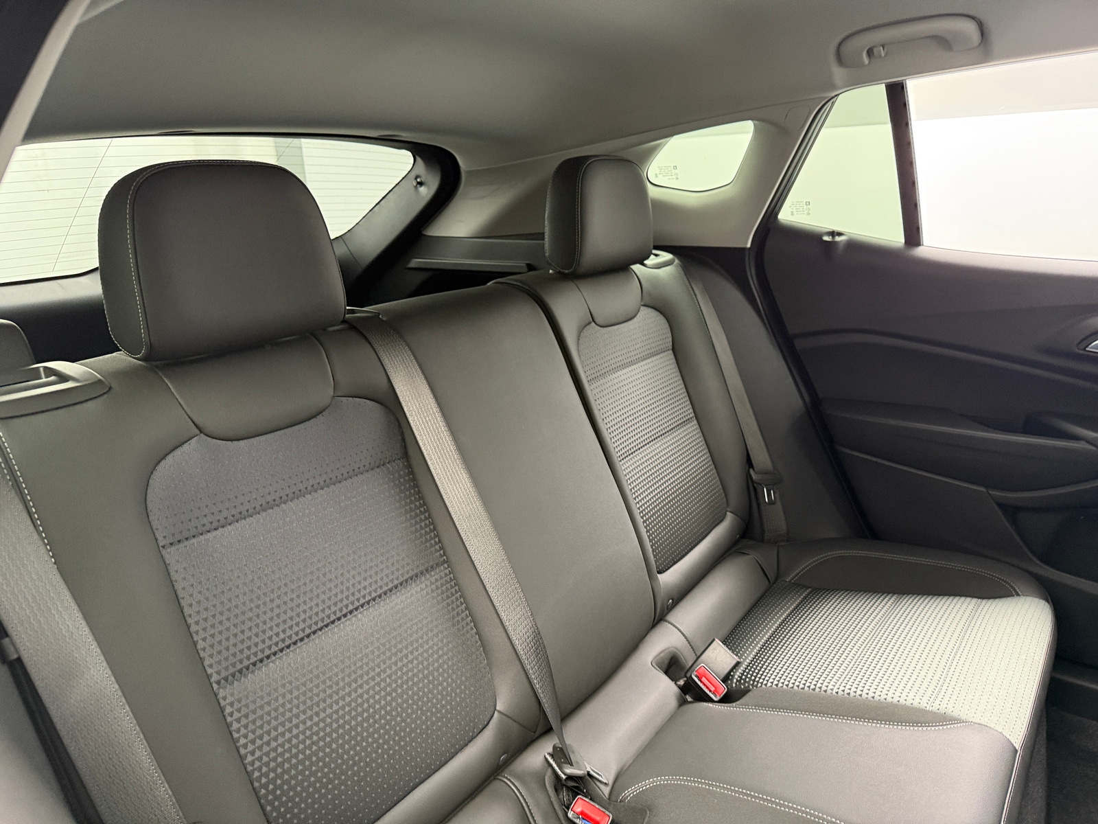 Thumbnail: 2025 Chevrolet Trax - 6