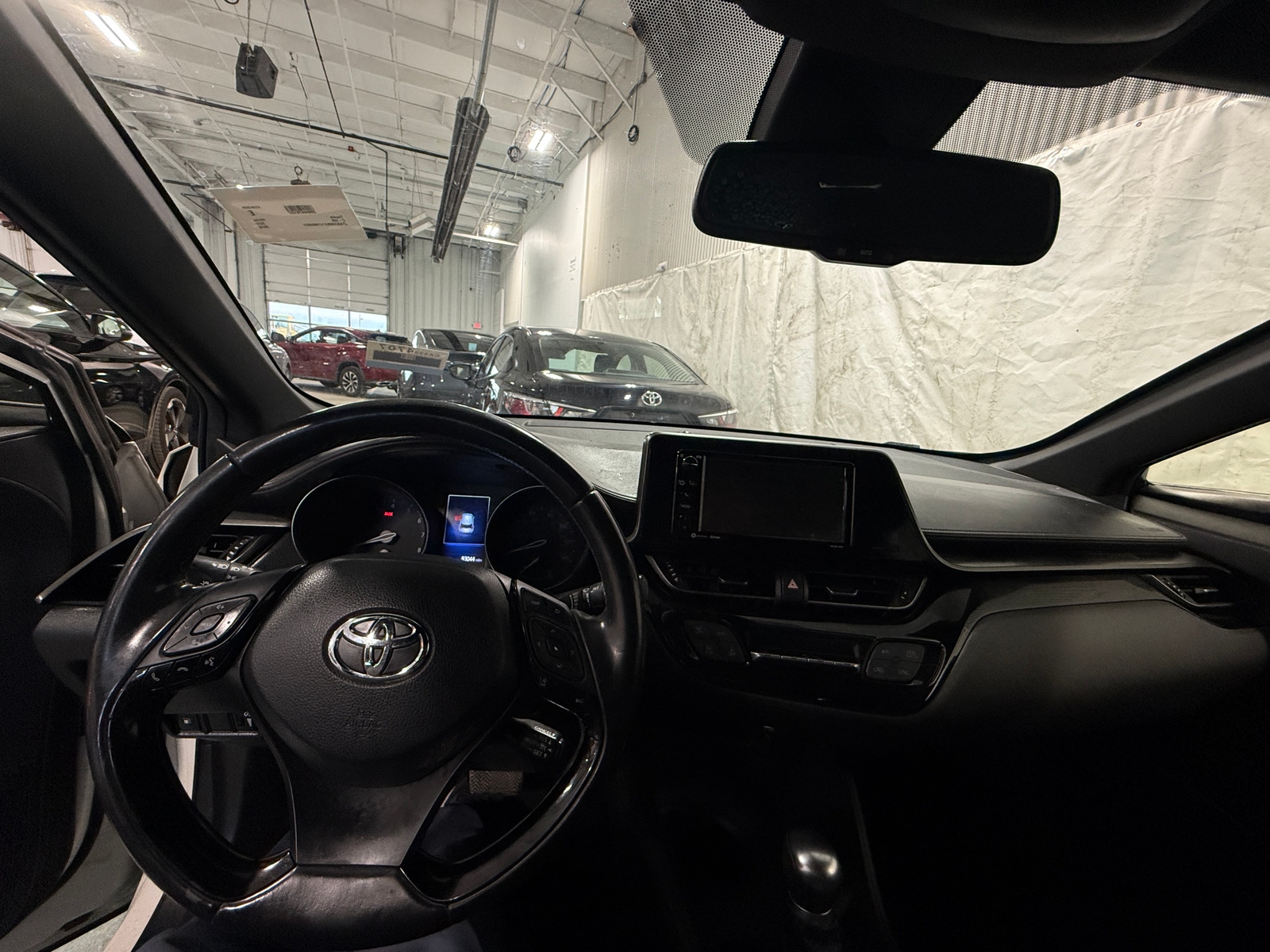 Thumbnail: 2018 Toyota C-HR - 3