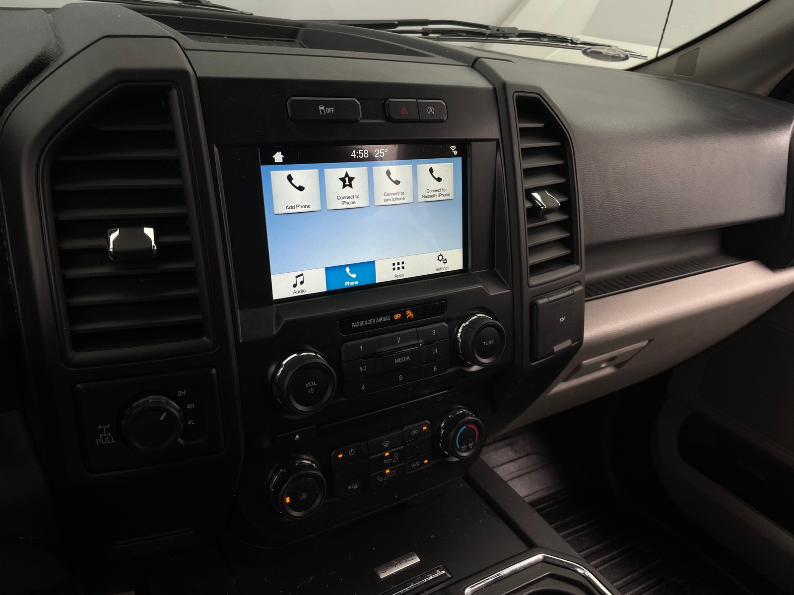 Thumbnail: 2018 Ford Econoline - 4