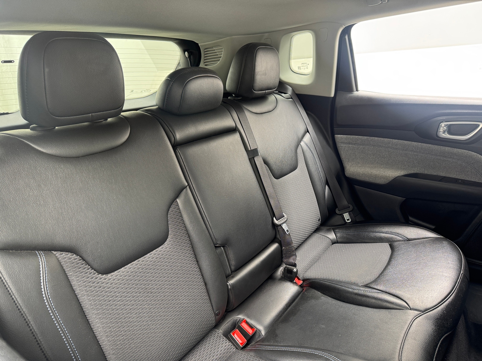 Thumbnail: 2022 Jeep Compass - 6