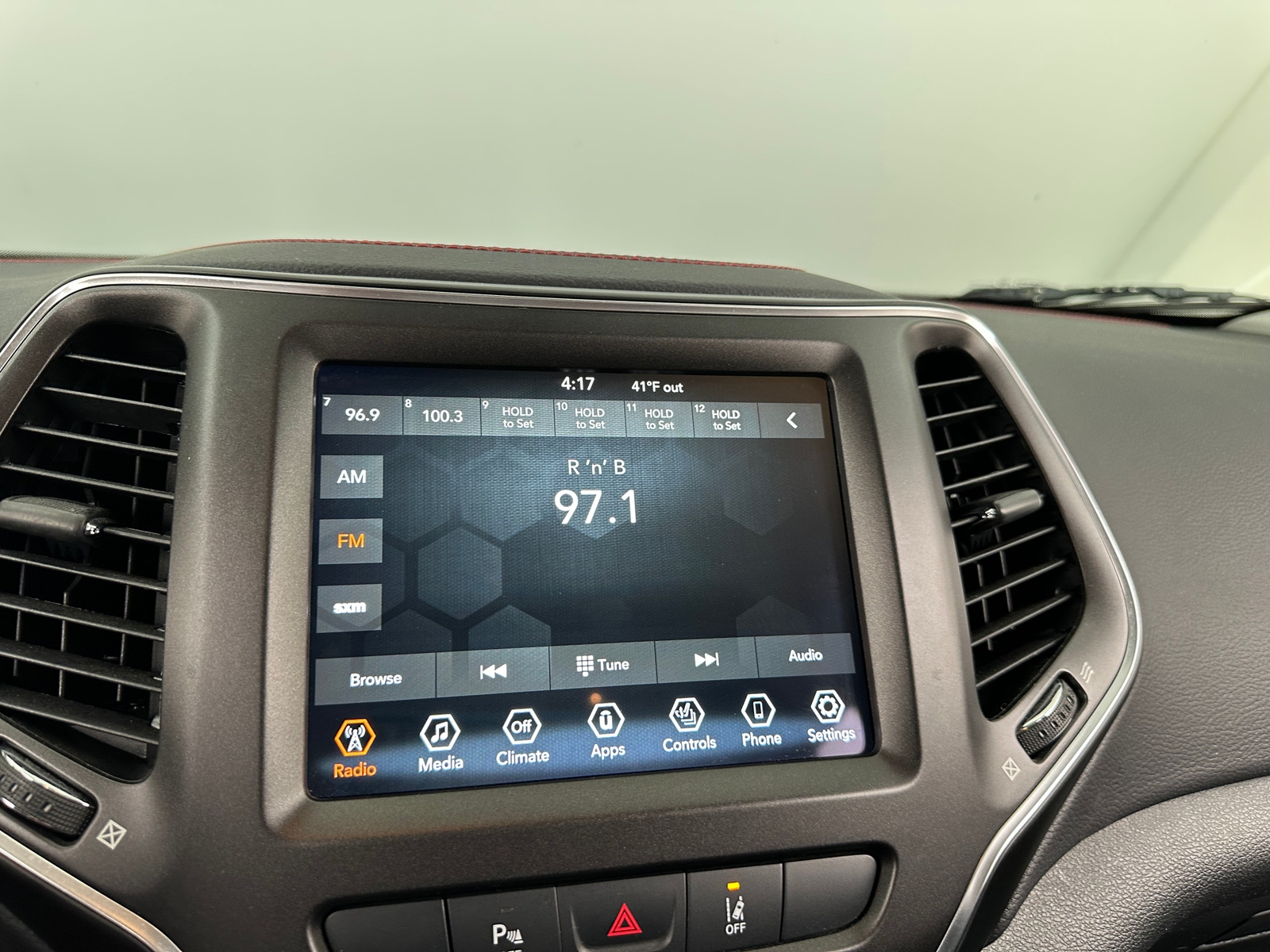 Thumbnail: 2022 Jeep Cherokee - 4