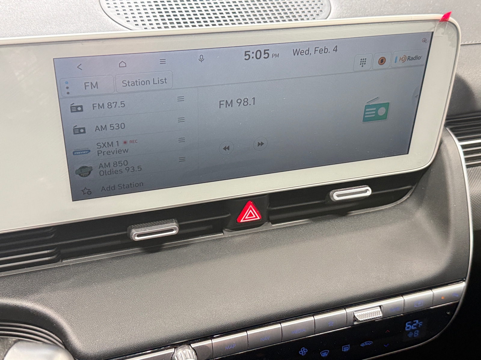 Thumbnail: 2022 Hyundai Ioniq 5 - 4