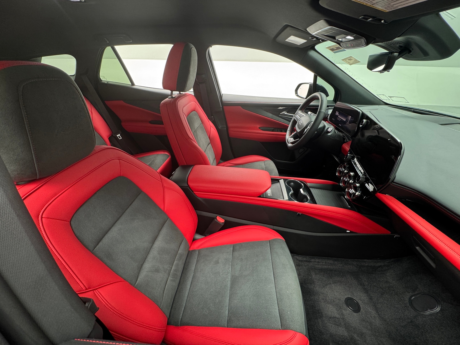 Thumbnail: 2024 Chevrolet Blazer EV - 2