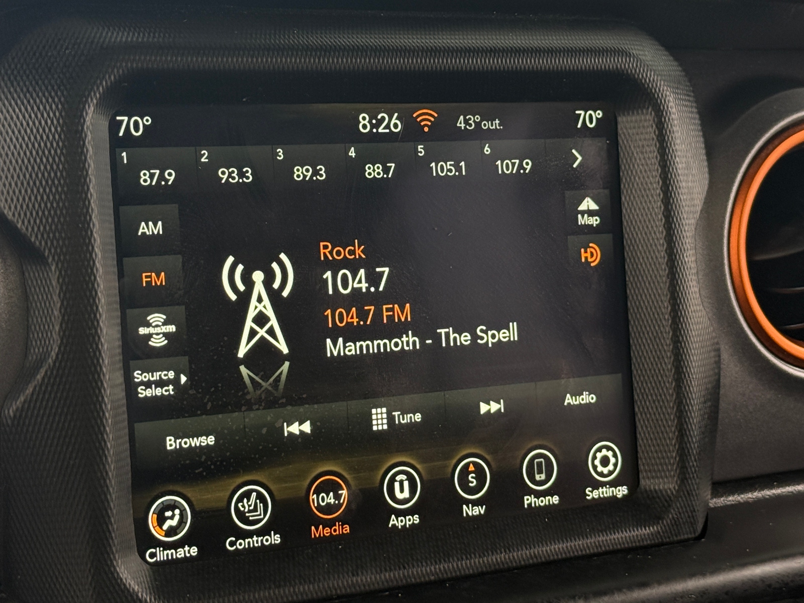 Thumbnail: 2021 Jeep Gladiator - 3