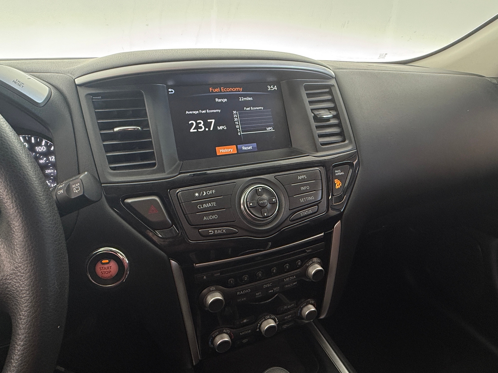 Thumbnail: 2019 Nissan Pathfinder - 4