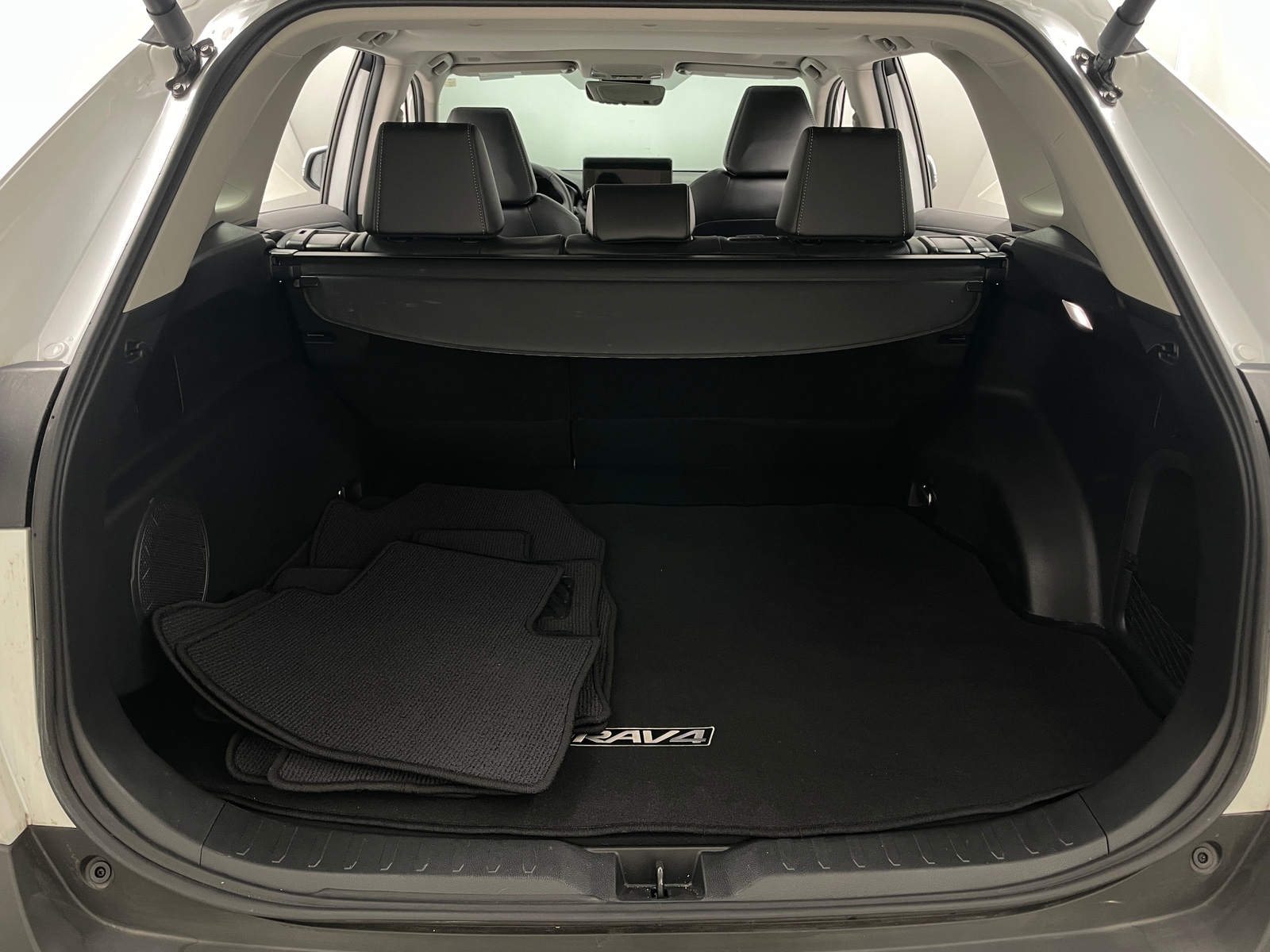 Thumbnail: 2024 Toyota RAV4 - 6