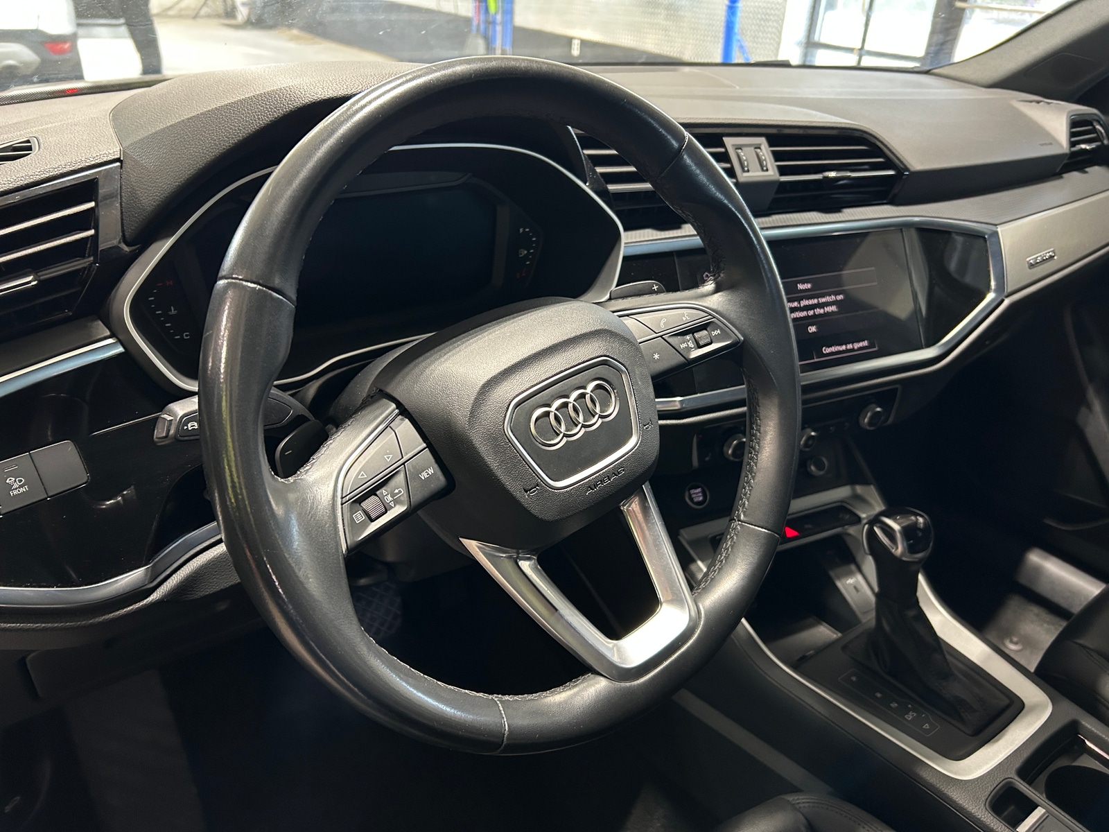 Thumbnail: 2023 Audi Q3 - 4