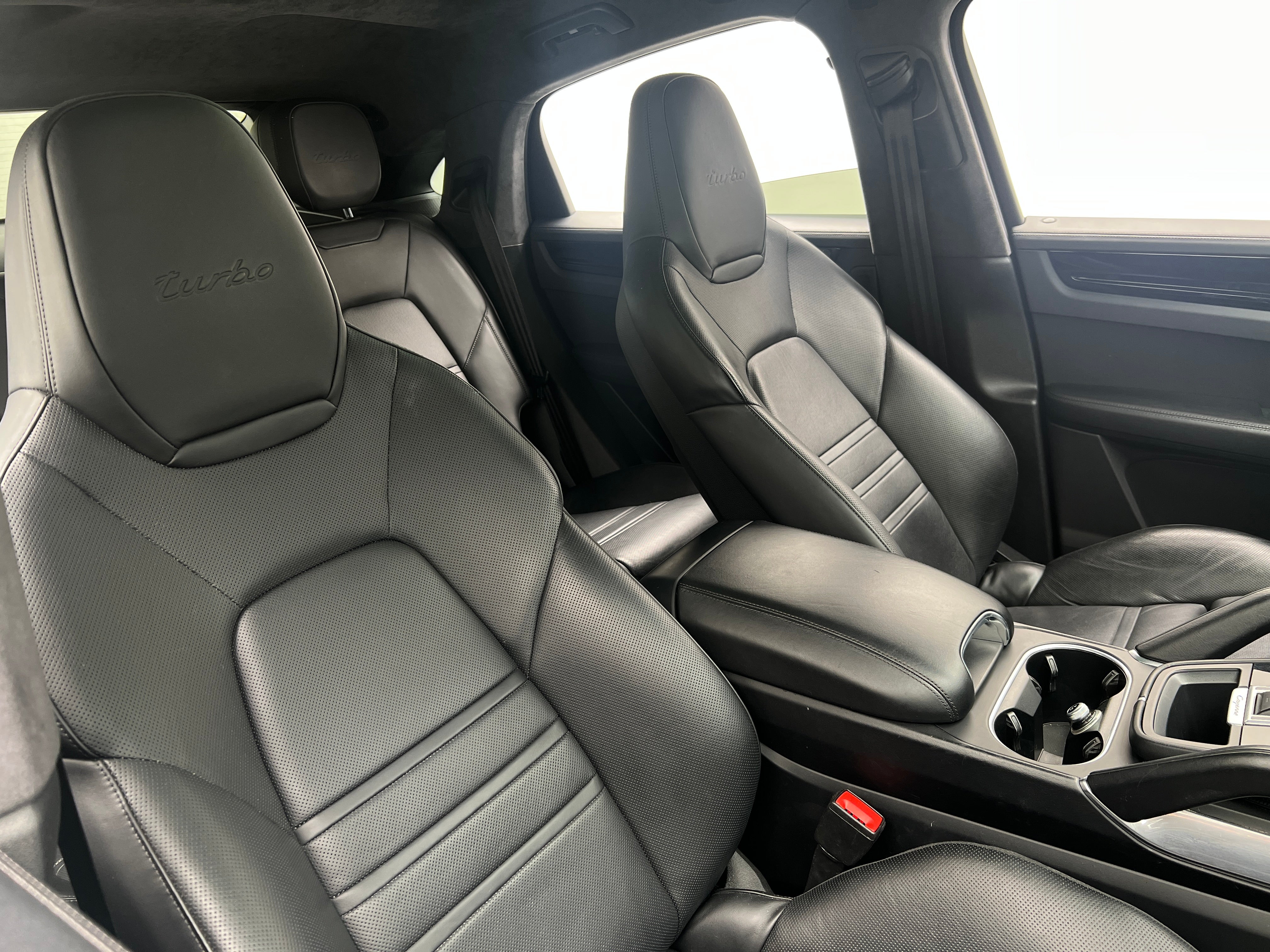 2020 Porsche Cayenne Coup