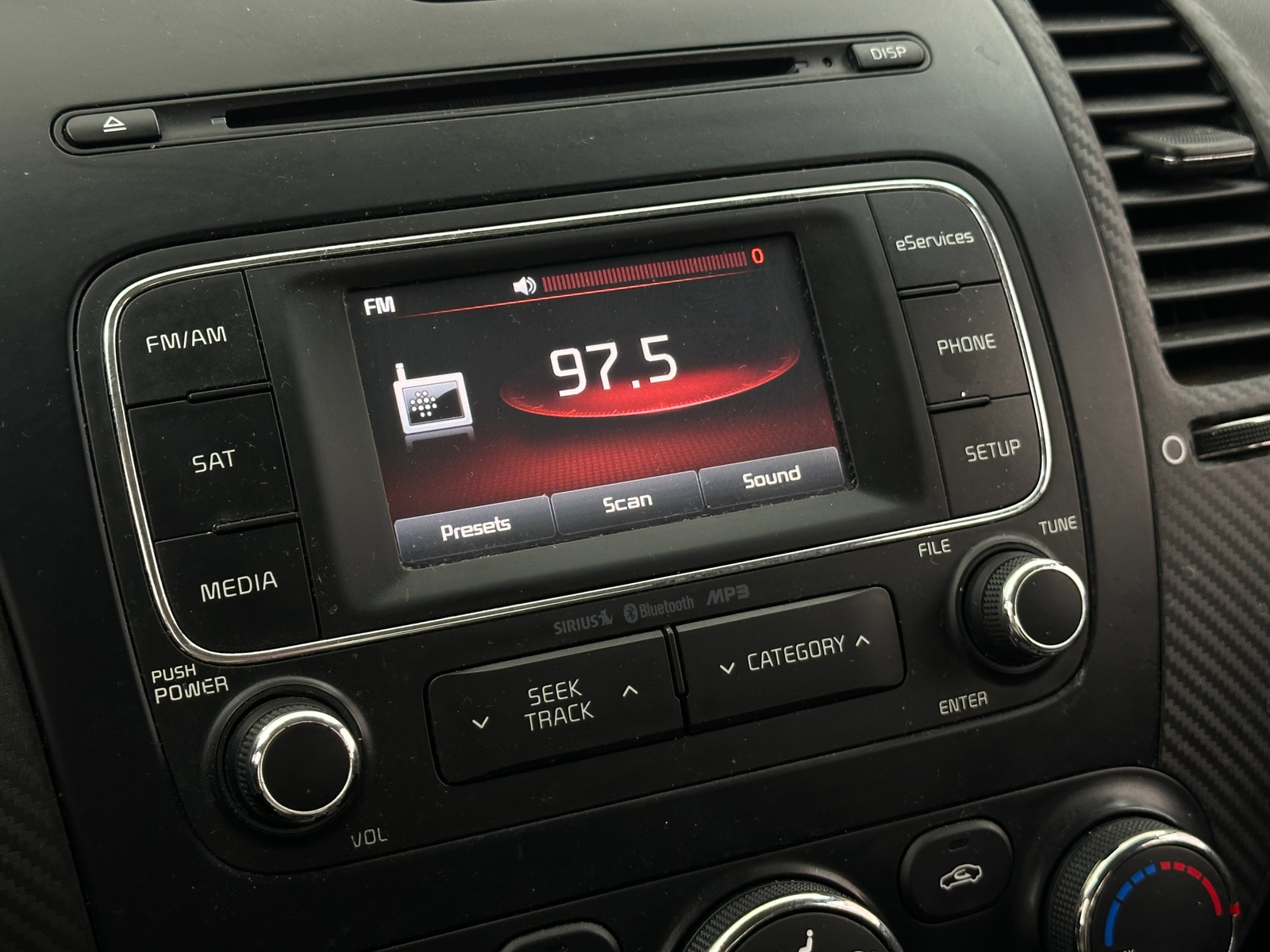 Thumbnail: 2014 Kia Forte - 4