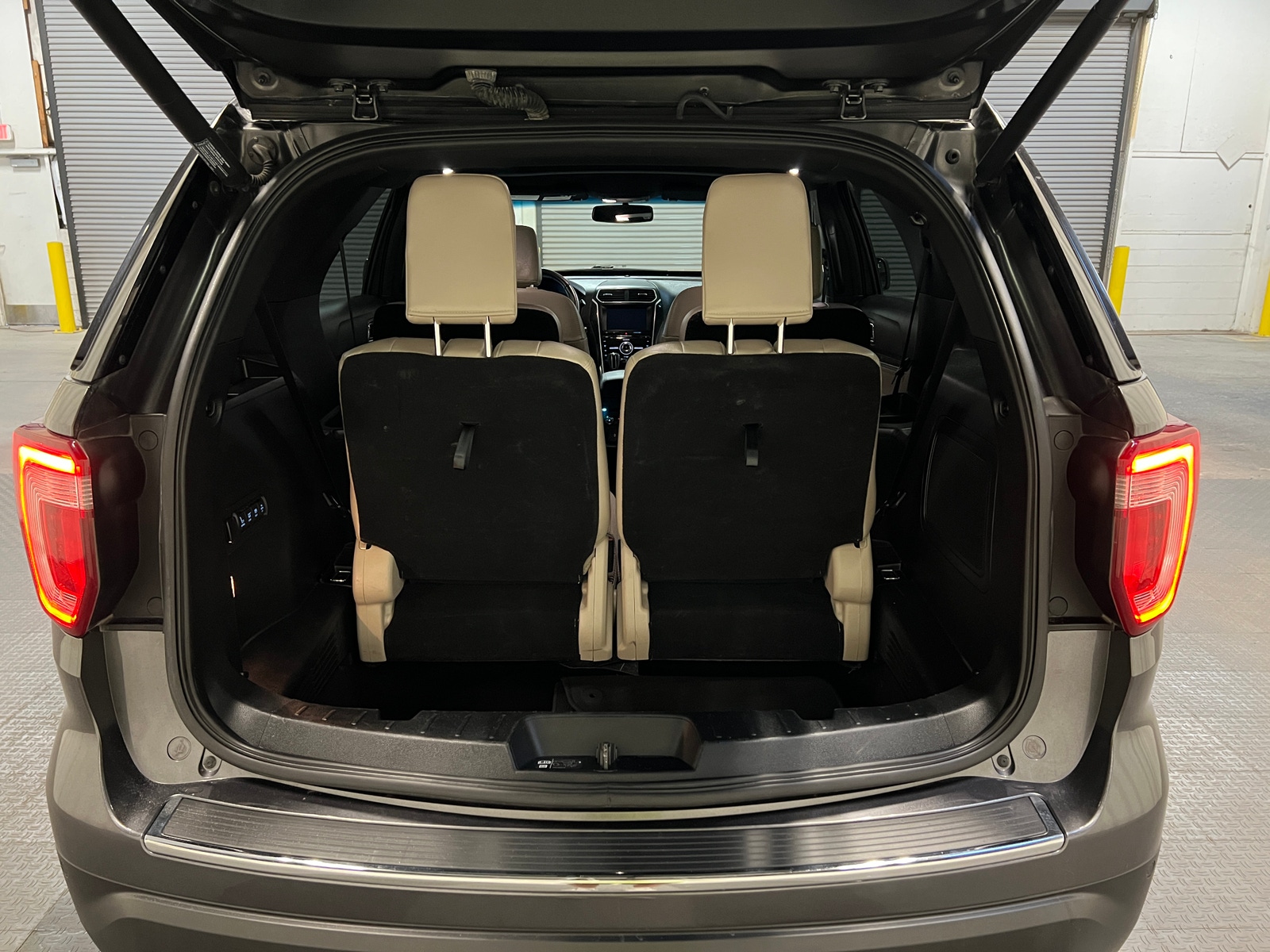 Thumbnail: 2018 Ford Explorer - 6