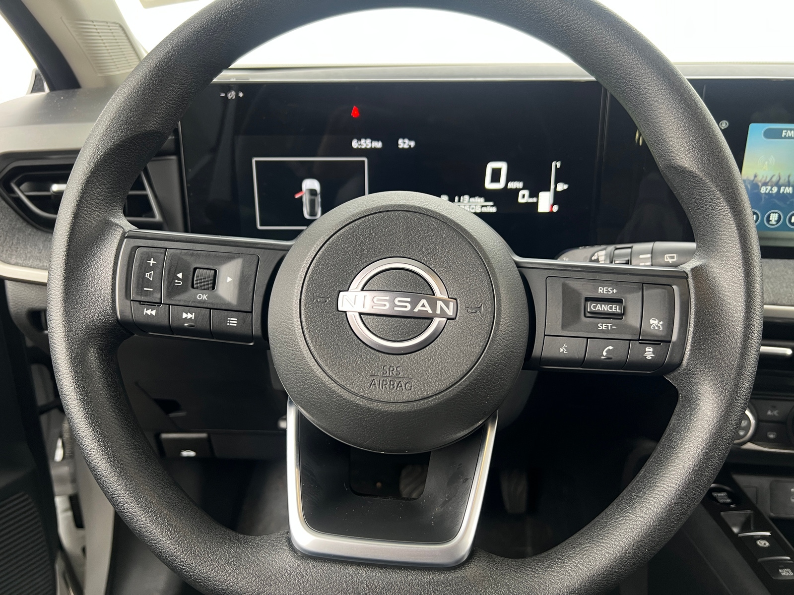 Thumbnail: 2025 Nissan Kicks - 5