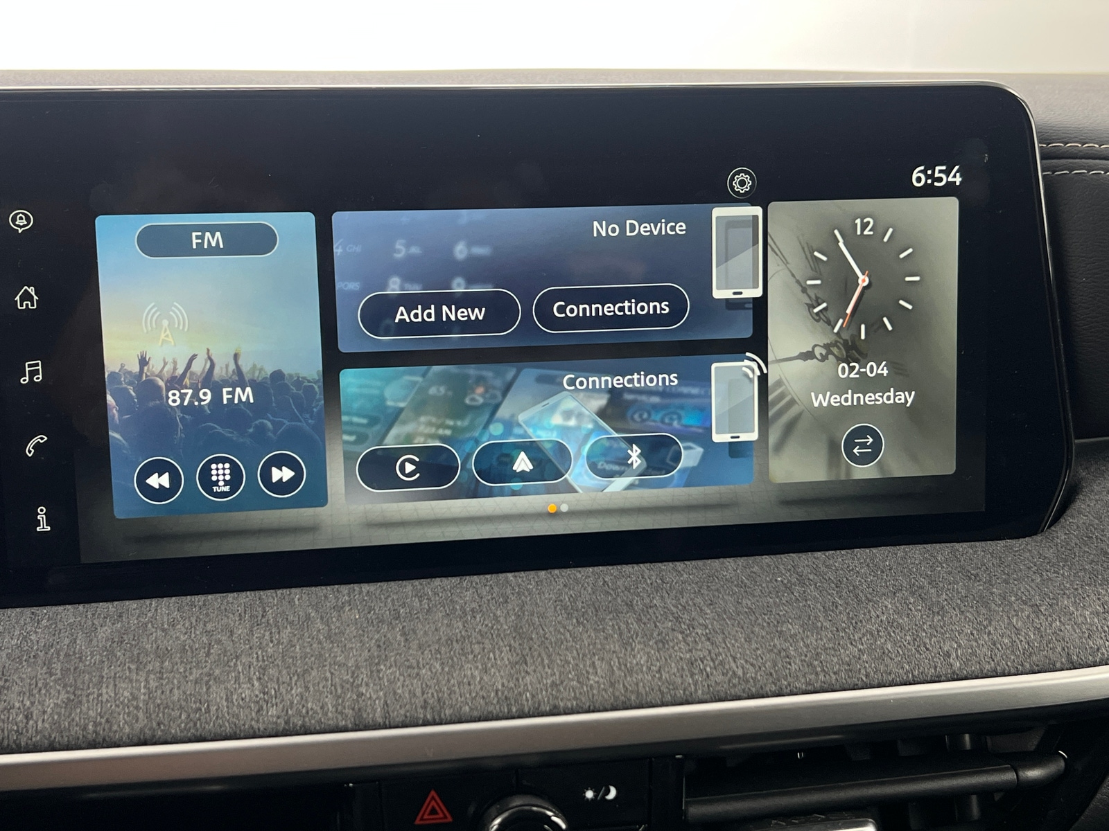 Thumbnail: 2025 Nissan Kicks - 4