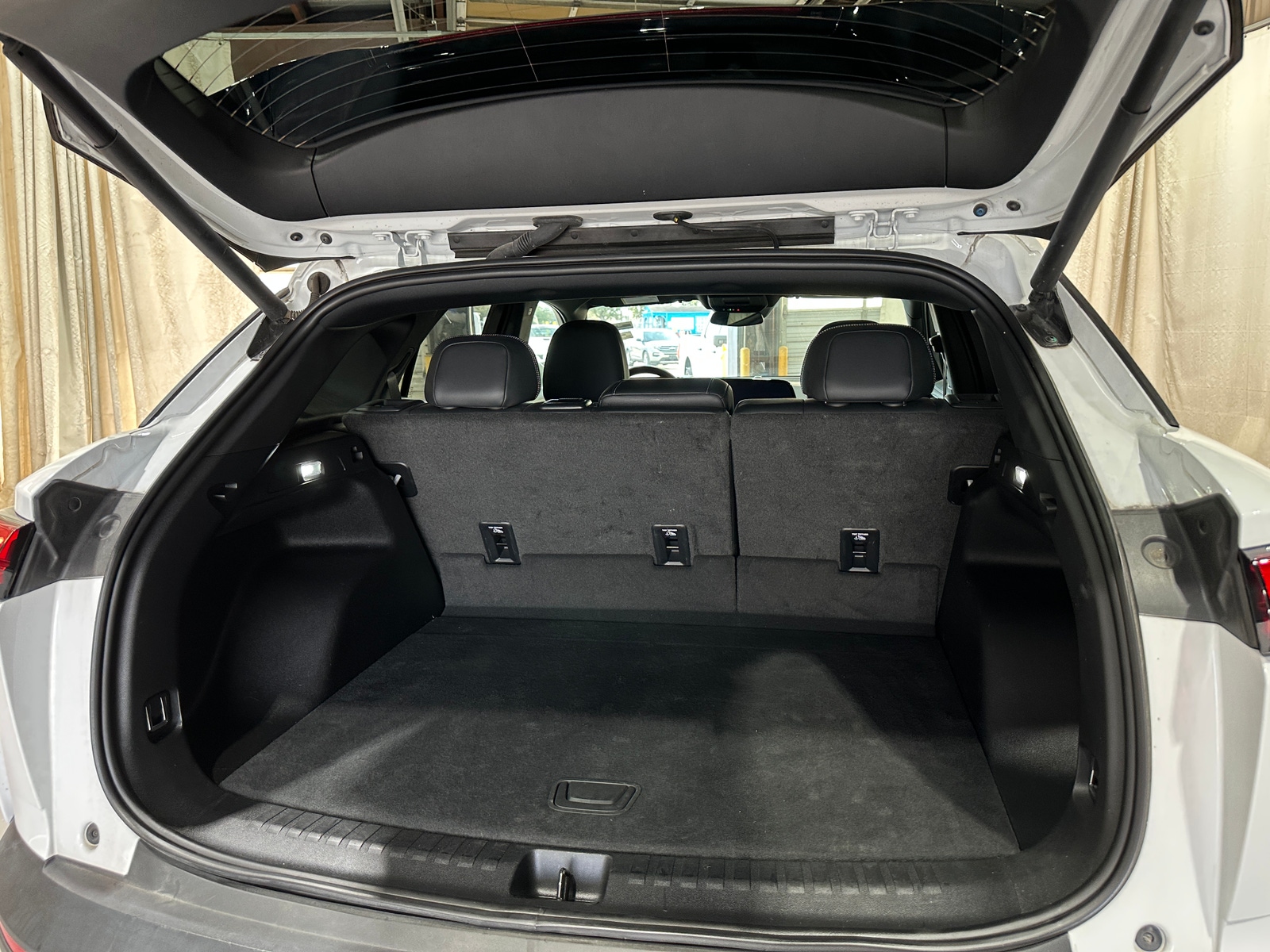 Thumbnail: 2024 Chevrolet Blazer EV - 6