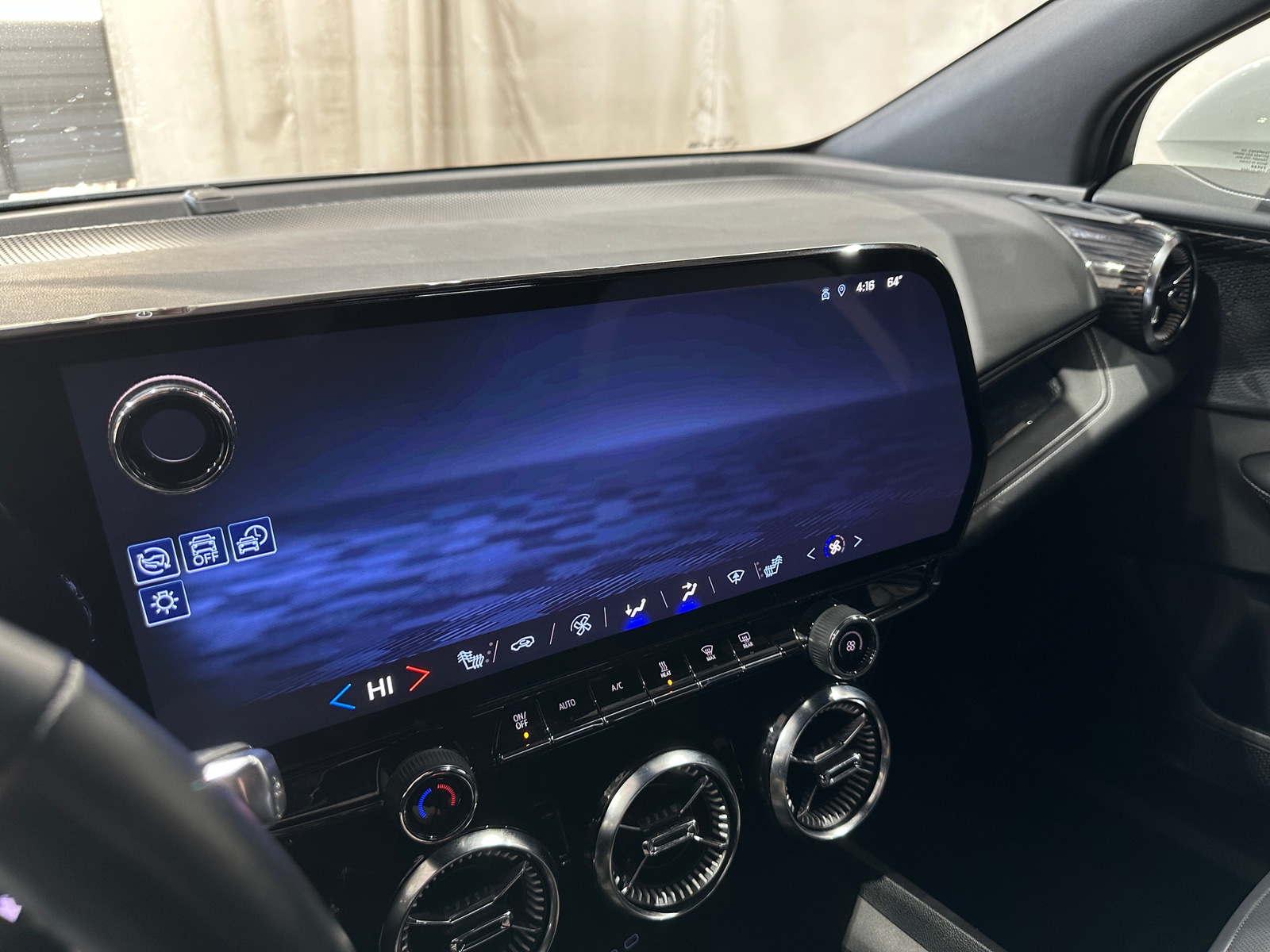 Thumbnail: 2024 Chevrolet Blazer EV - 3