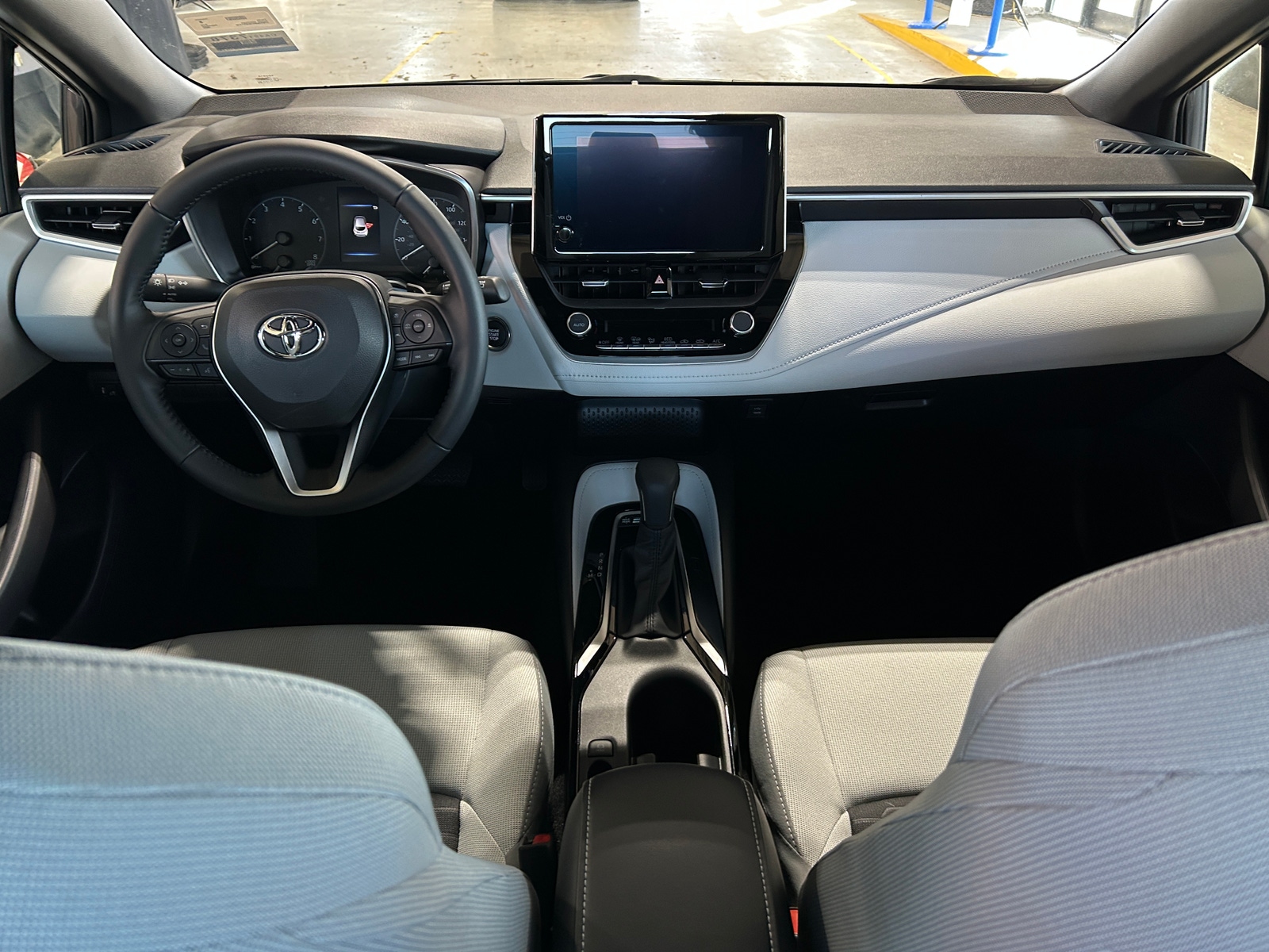 Thumbnail: 2025 Toyota Corolla - 3