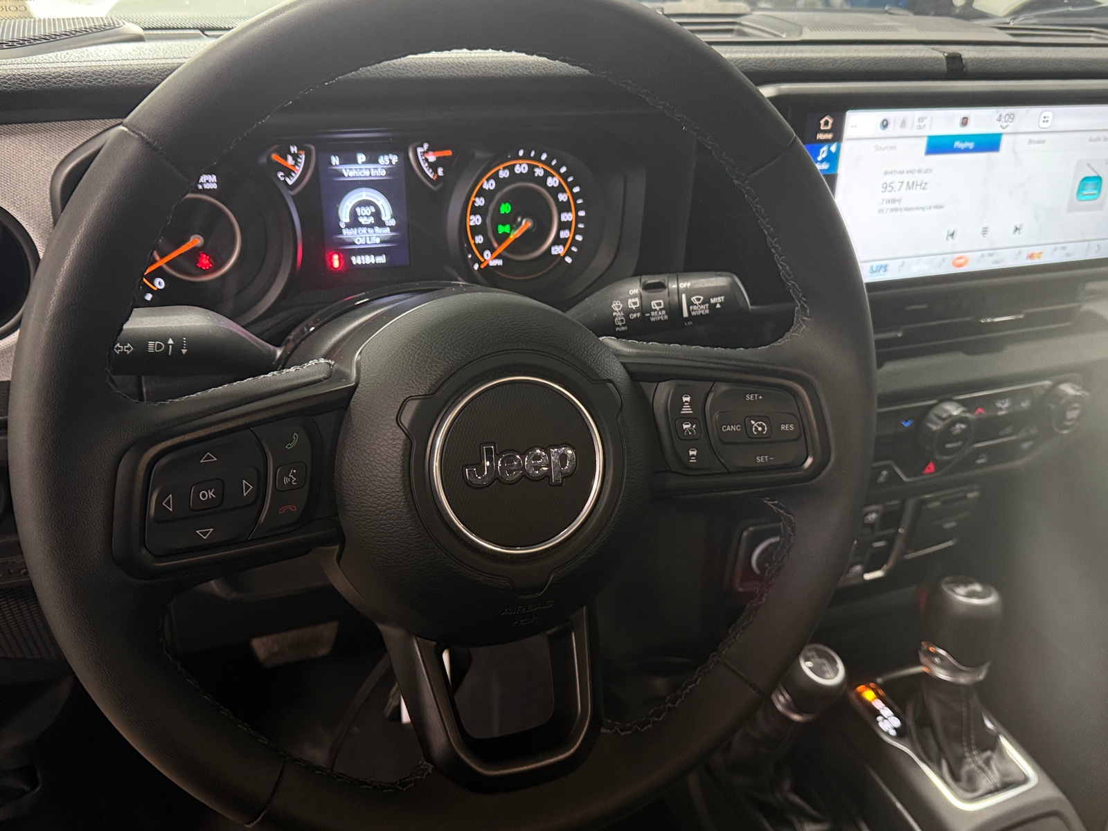 Thumbnail: 2025 Jeep Wrangler - 5