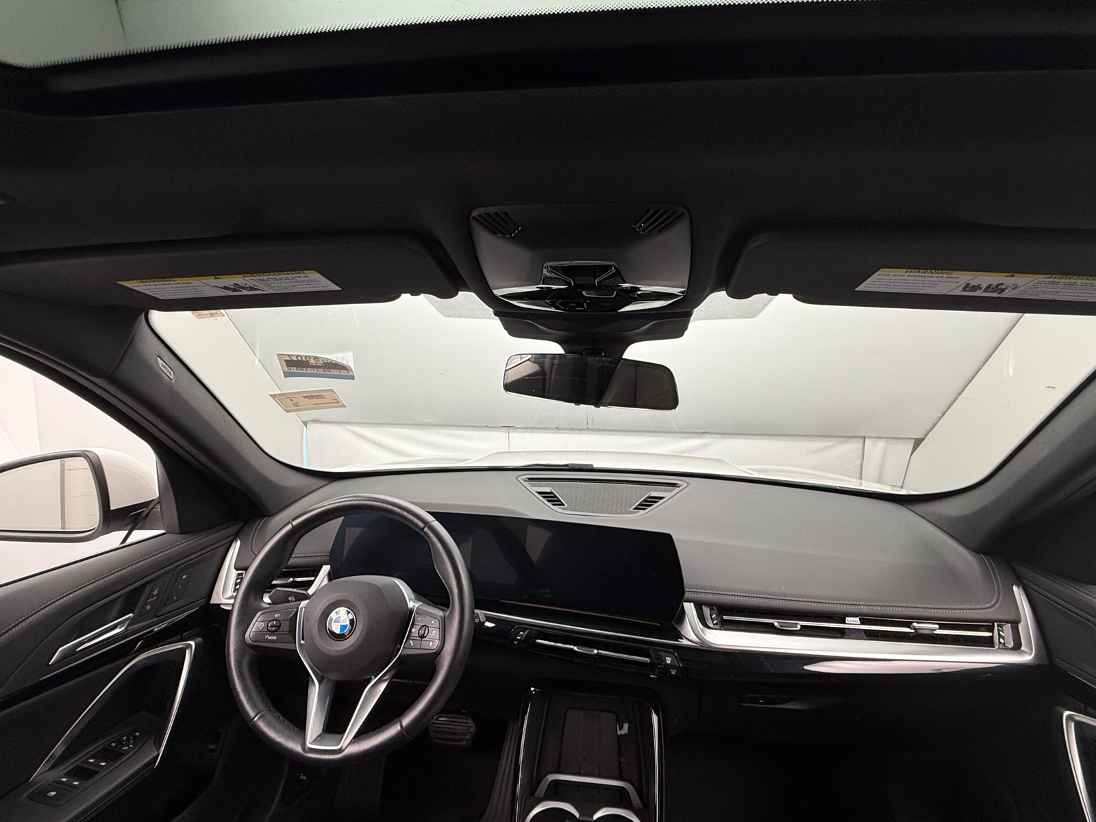 Thumbnail: 2025 BMW X1 - 2