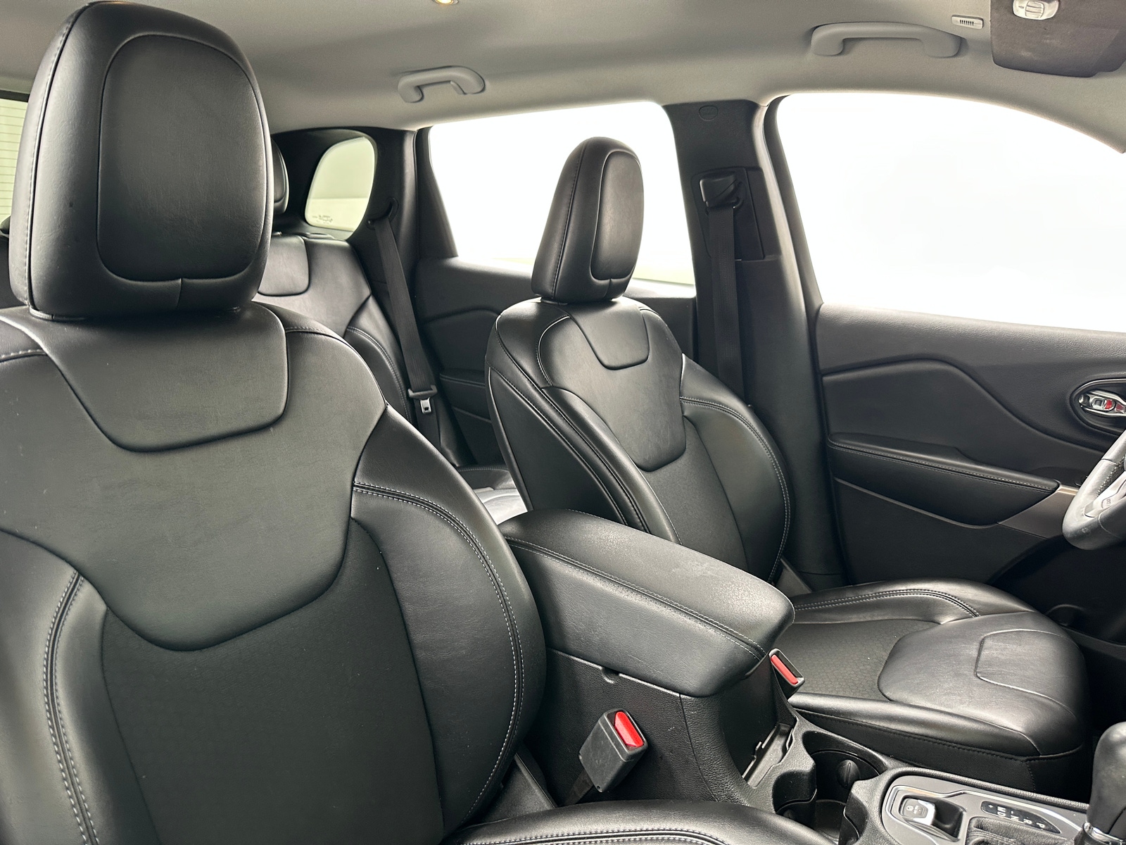 Thumbnail: 2019 Jeep Cherokee - 2