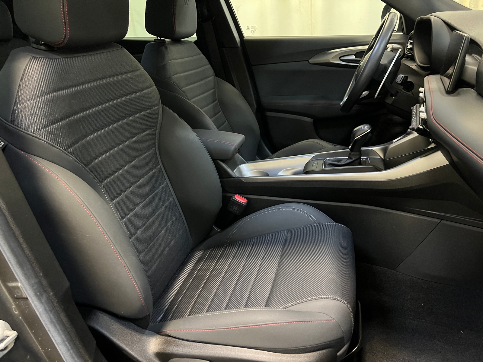 Thumbnail: 2024 Dodge Hornet - 2