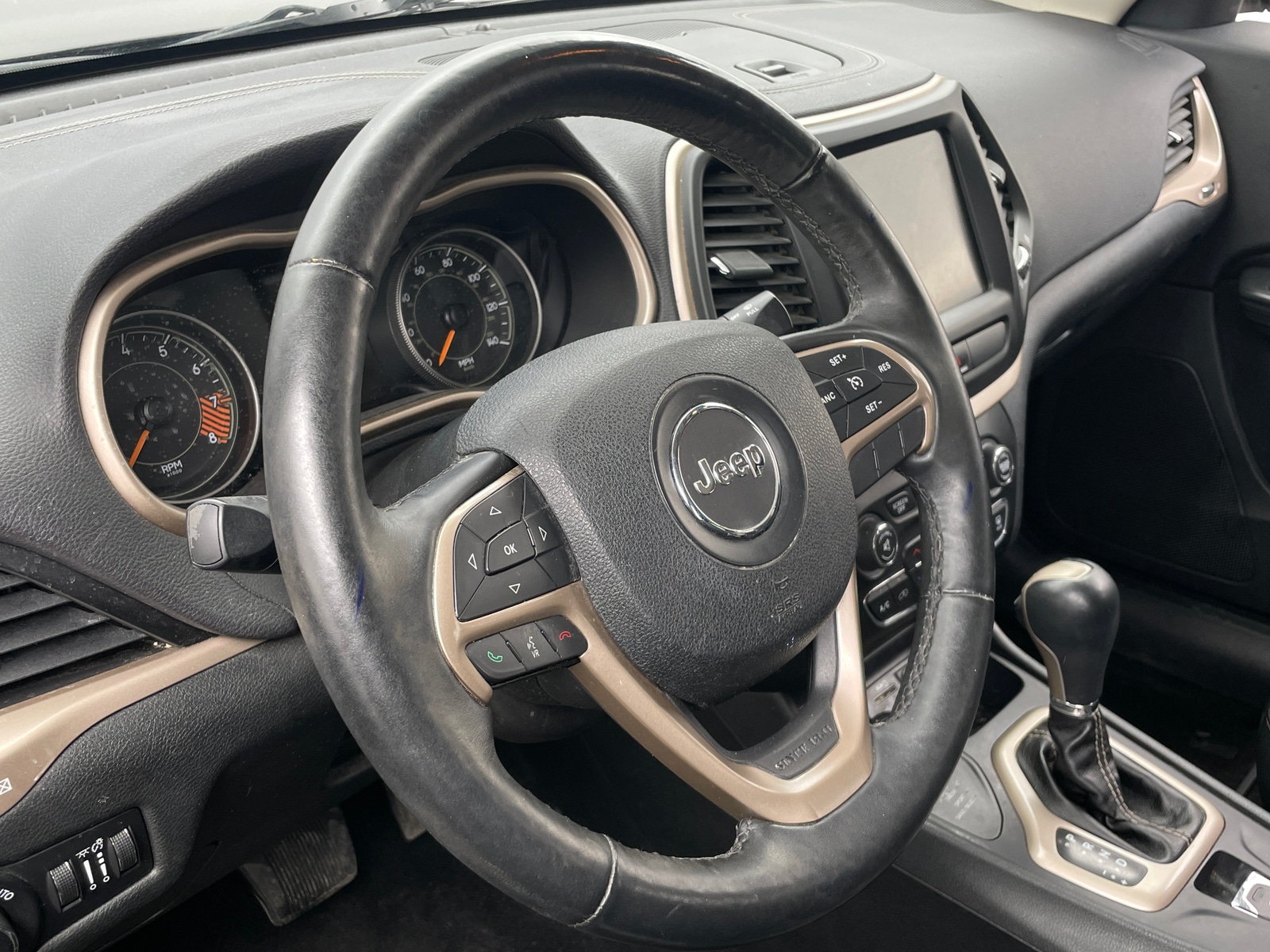 Thumbnail: 2015 Jeep Cherokee - 4