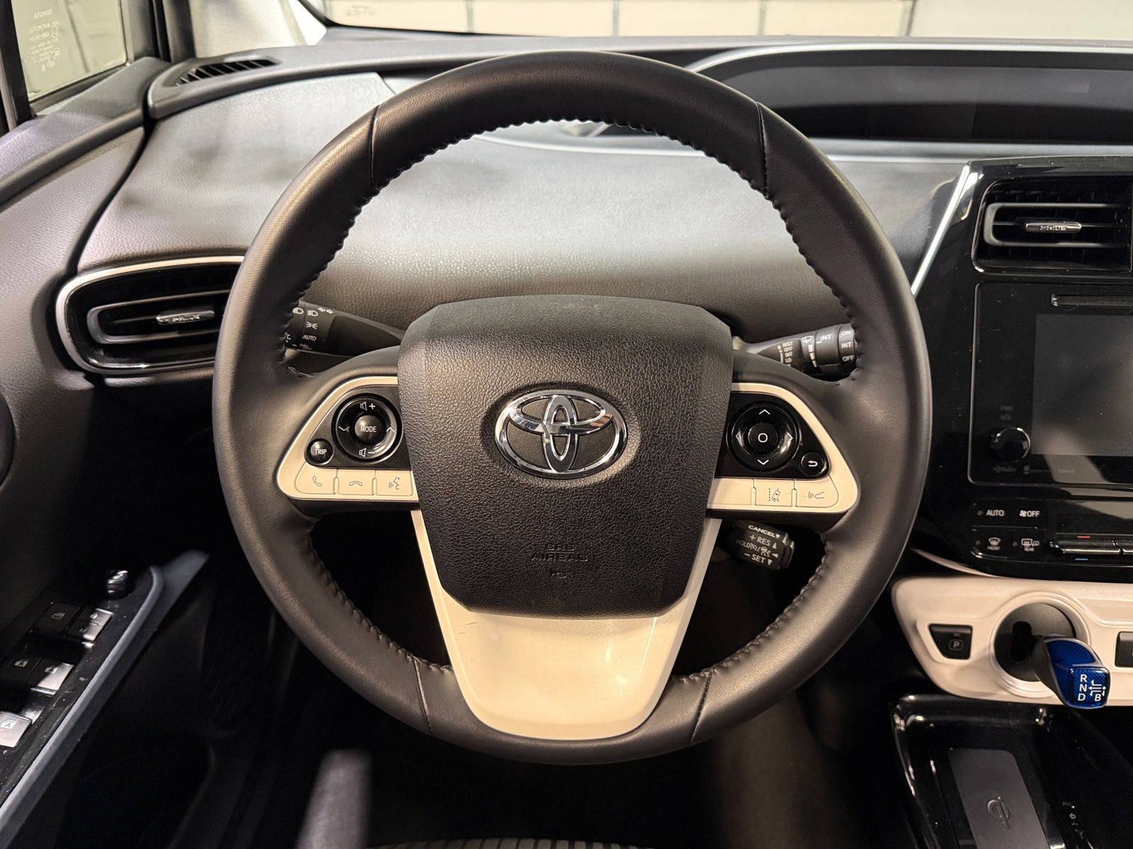 Thumbnail: 2018 Toyota Prius - 5