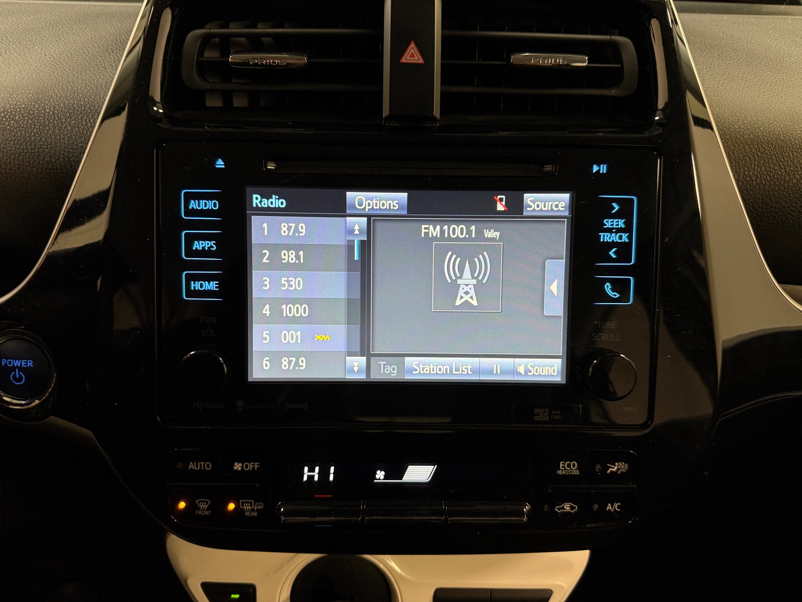 Thumbnail: 2018 Toyota Prius - 4