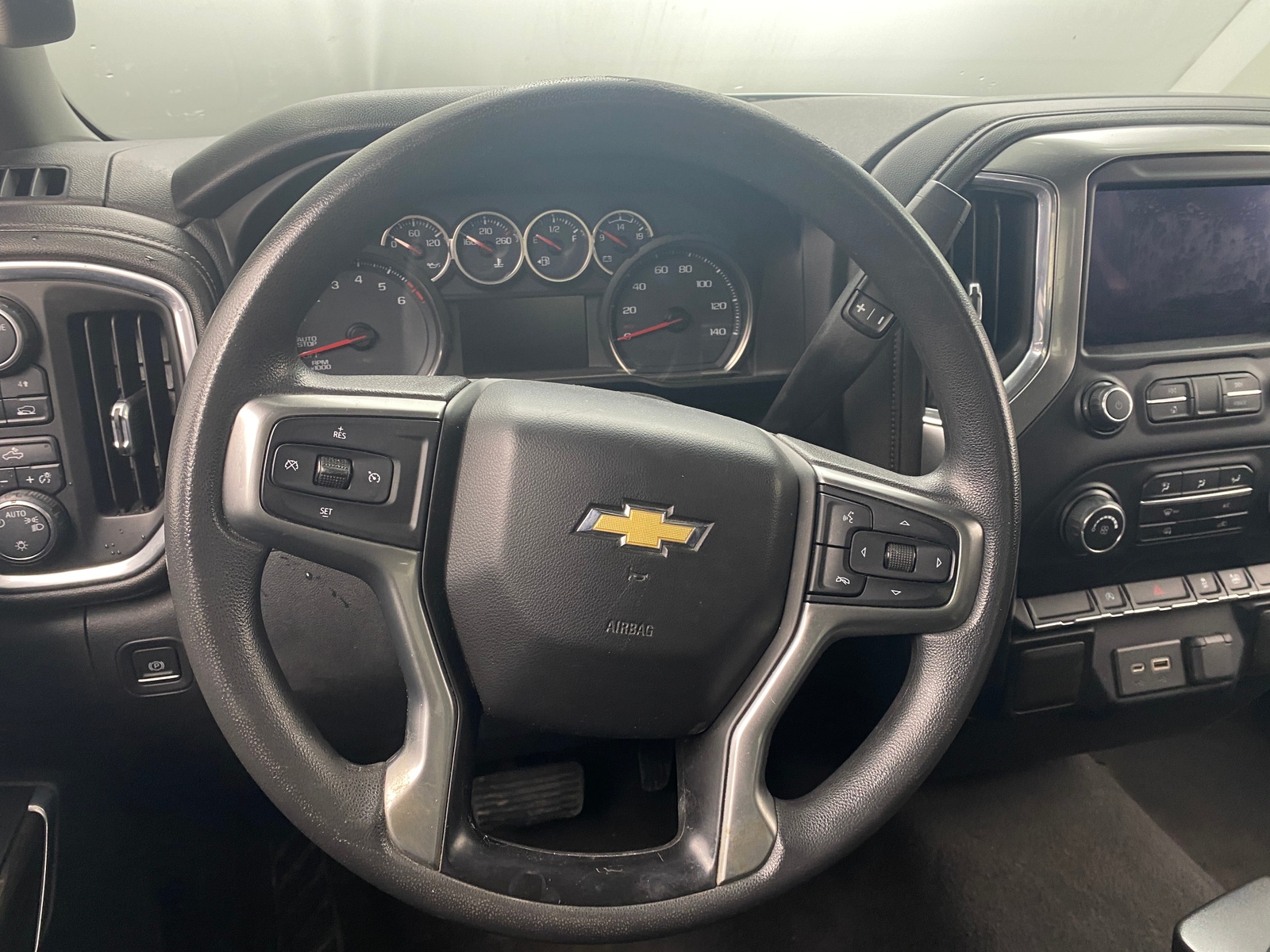 Thumbnail: 2020 Chevrolet Silverado 1500 - 5