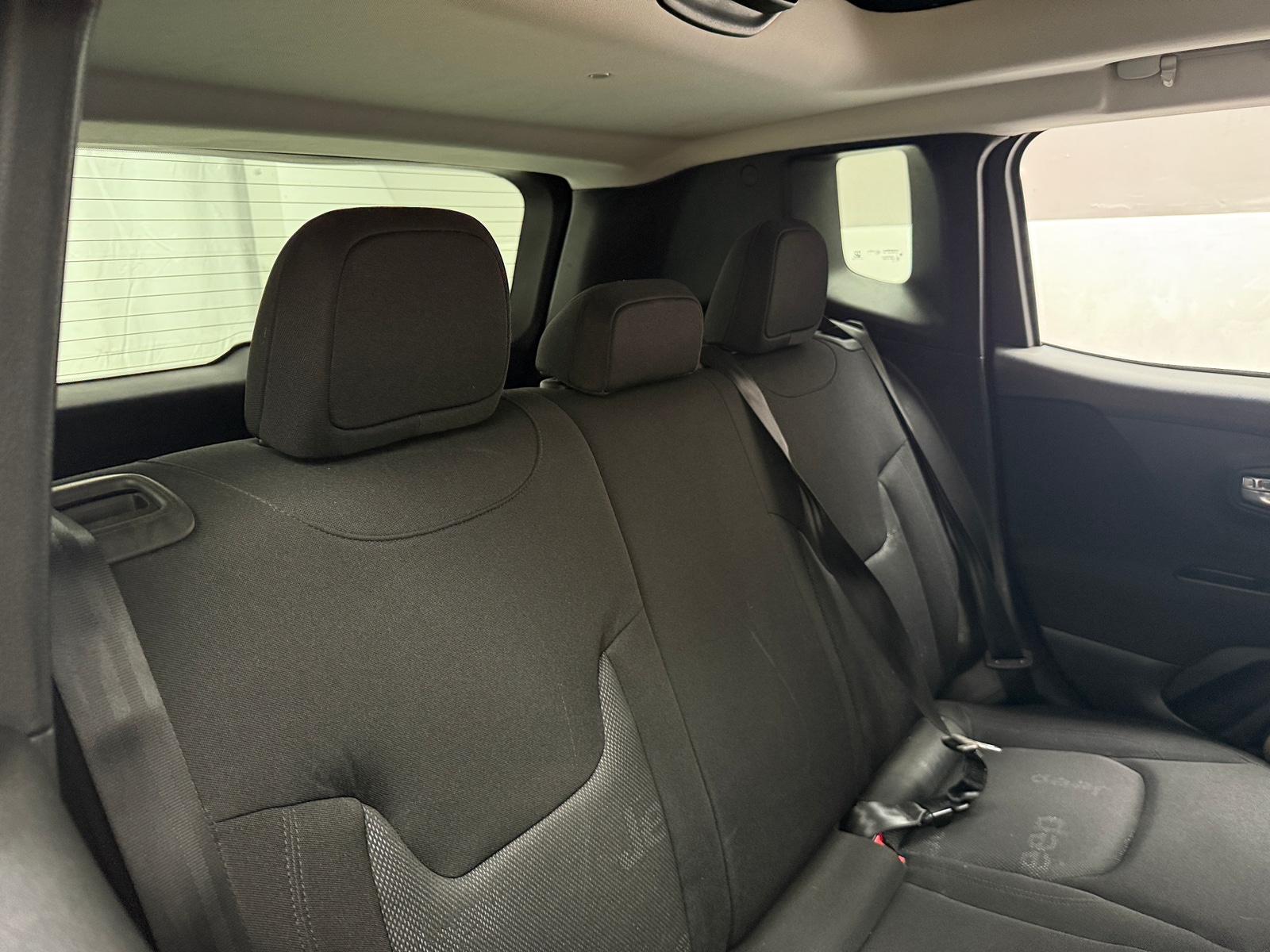 Thumbnail: 2017 Jeep Renegade - 6