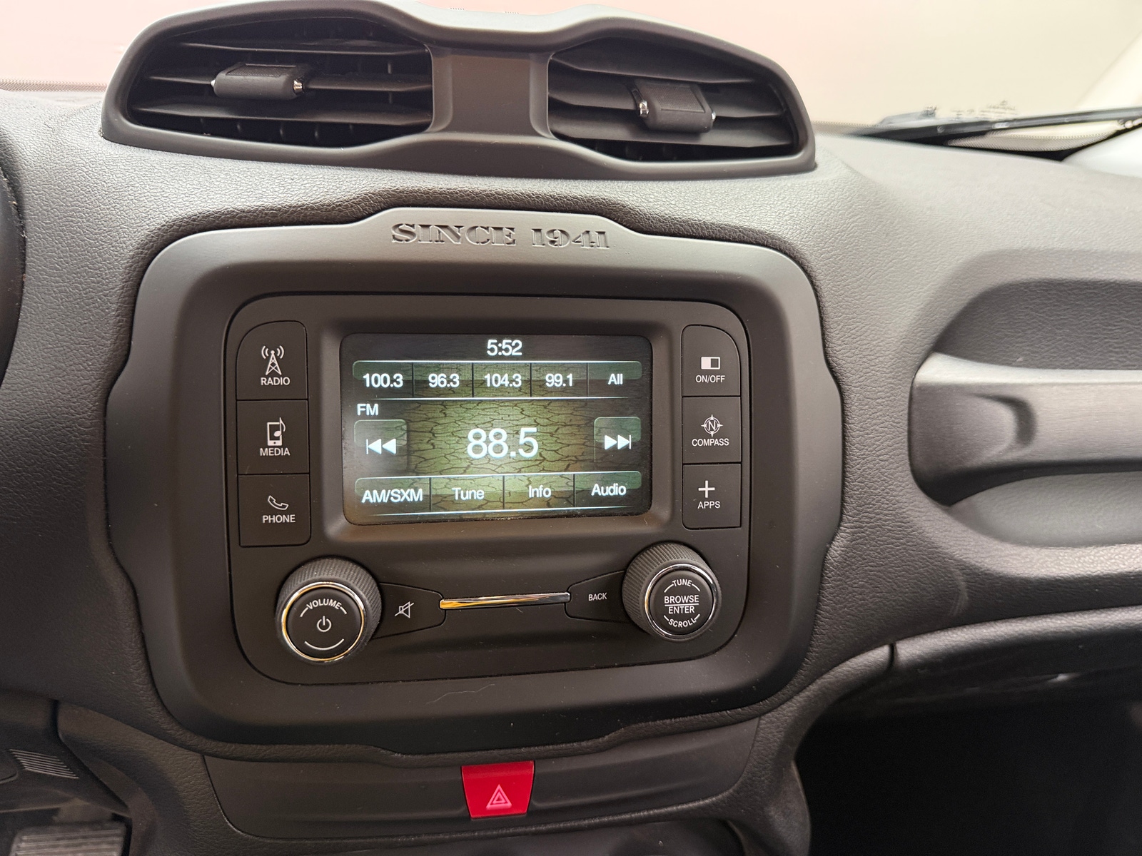 Thumbnail: 2017 Jeep Renegade - 4