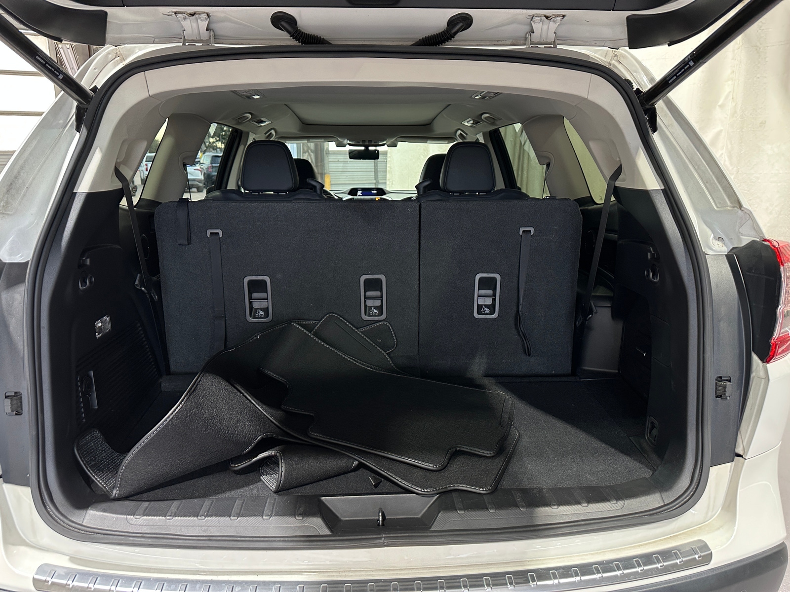 Thumbnail: 2022 Subaru Ascent - 6