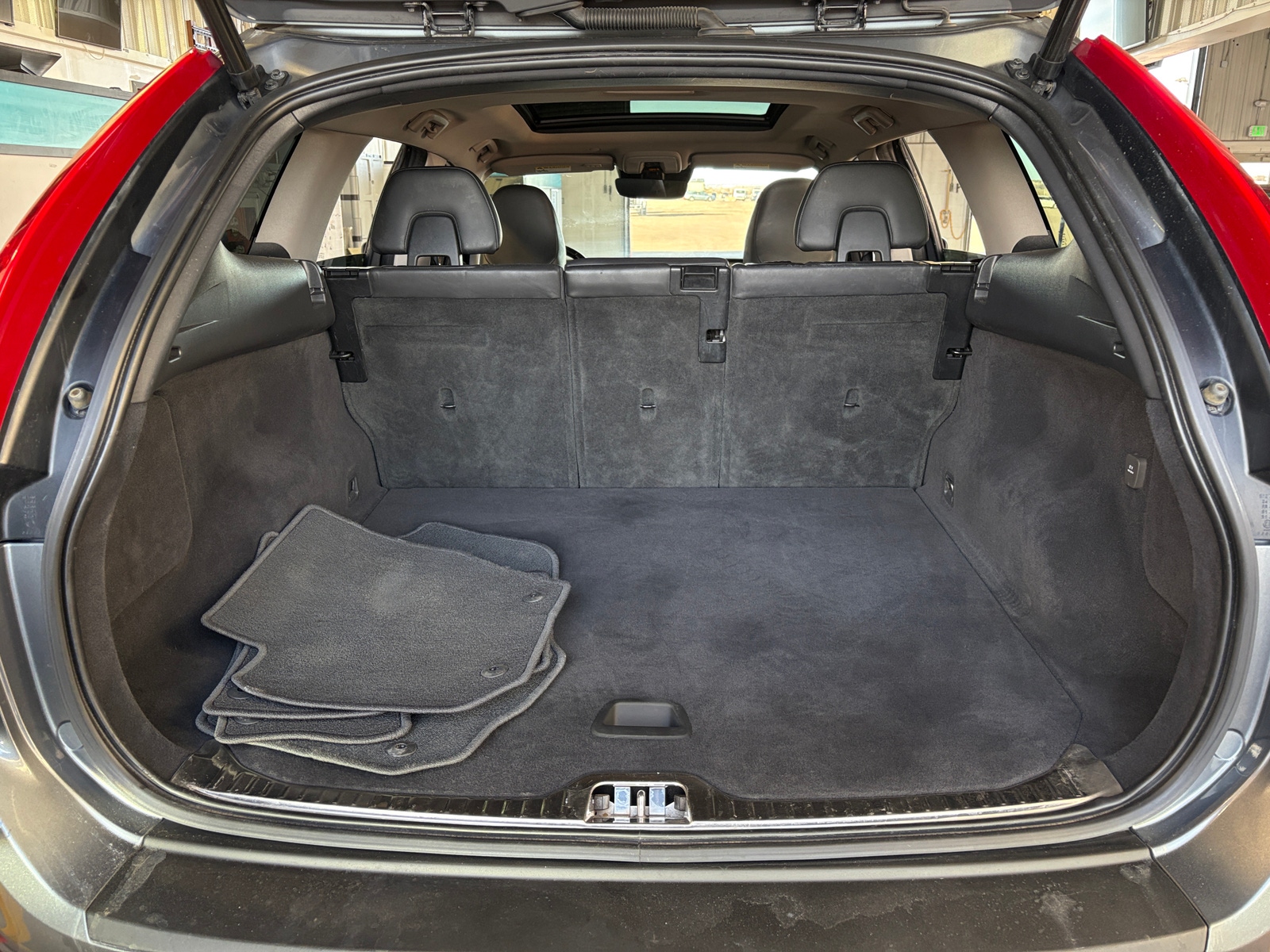 Thumbnail: 2017 Volvo XC60 - 6